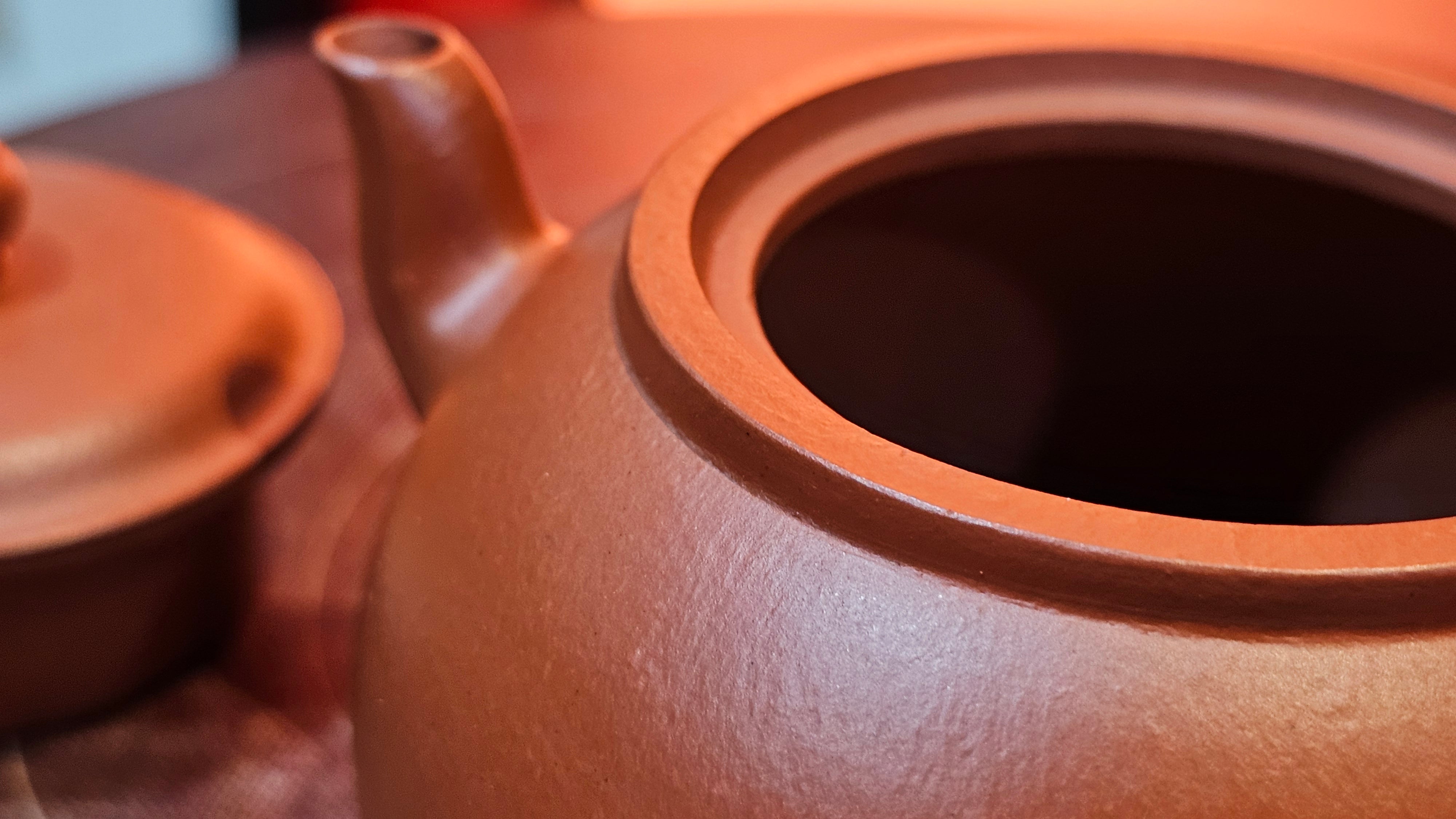 Guan Bo 观博, 94.6ml, Xiao Mei Yao Zhu Ni 小煤窑朱泥 by our Collaborative Craftsman Zhai Yi Yao 翟一耀。