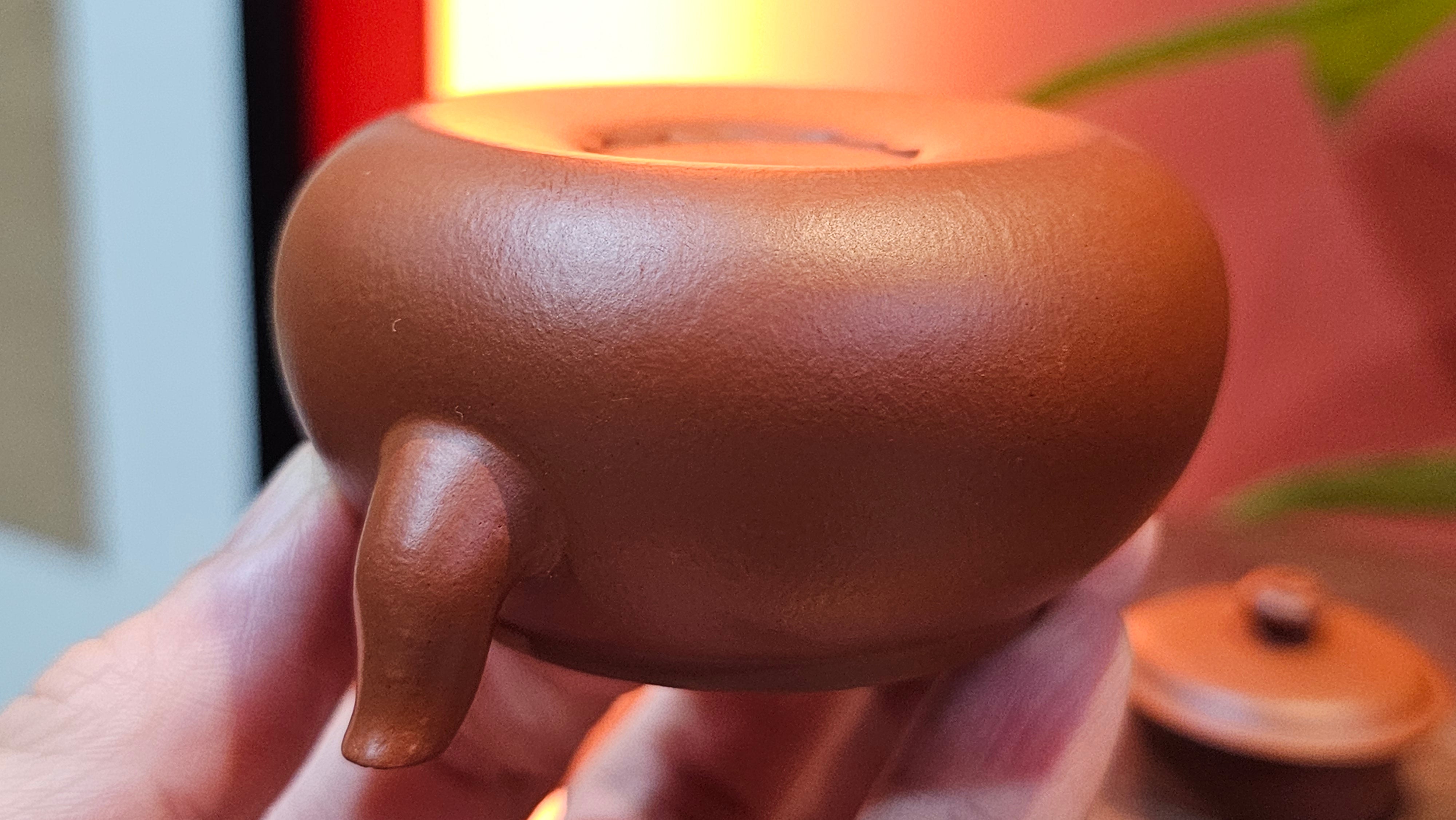 Guan Bo 观博, 94.6ml, Xiao Mei Yao Zhu Ni 小煤窑朱泥 by our Collaborative Craftsman Zhai Yi Yao 翟一耀。