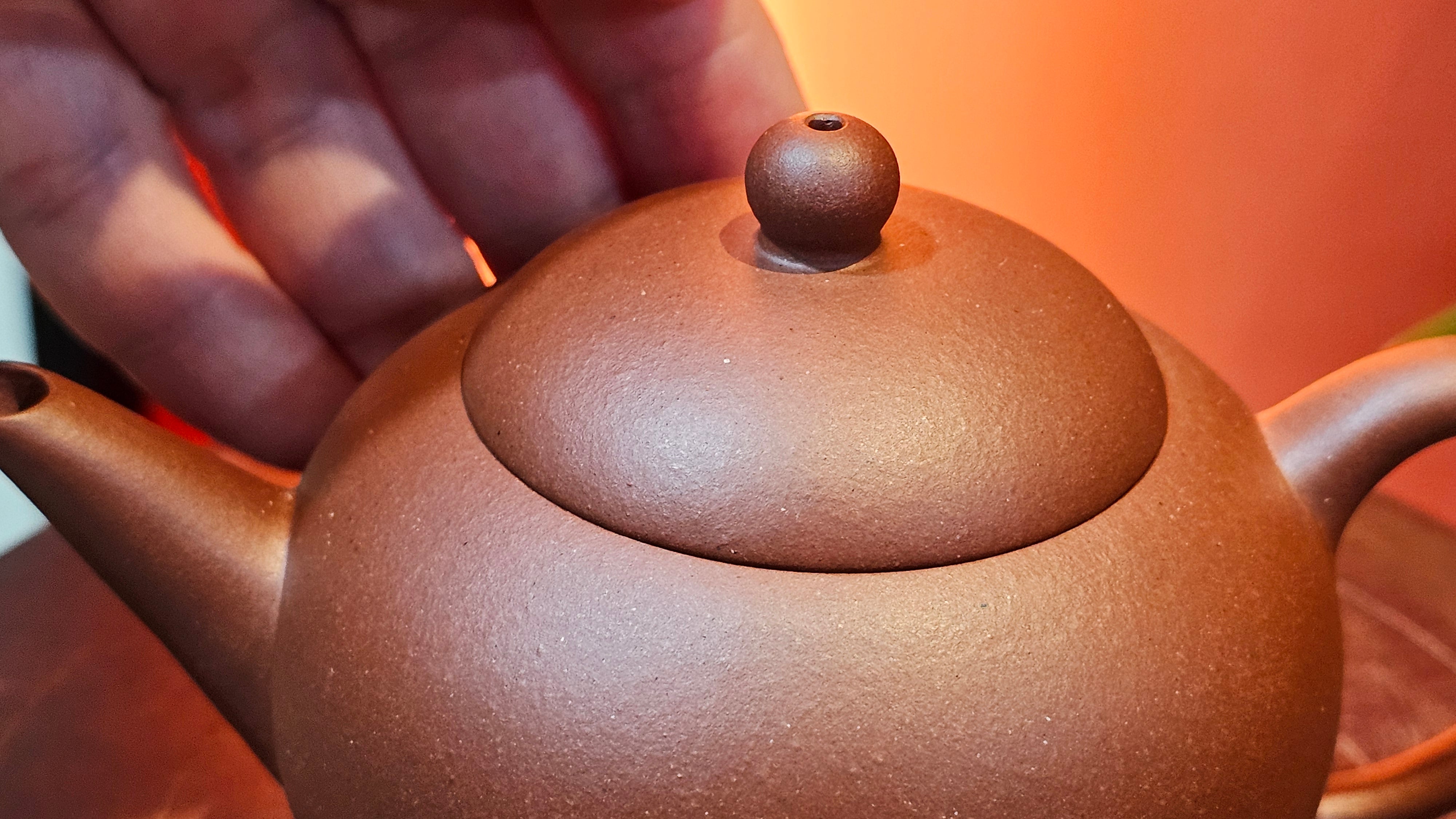 Shui Ping 水平, 161.2ml, Di Cao Qing Zi Ni 底槽青紫泥, by Craftsman Gu Xiao Ming 顾小明 ~ Congratulations to Mr S.H.! 1942hrs 16th August 2025, Arcata! CA.