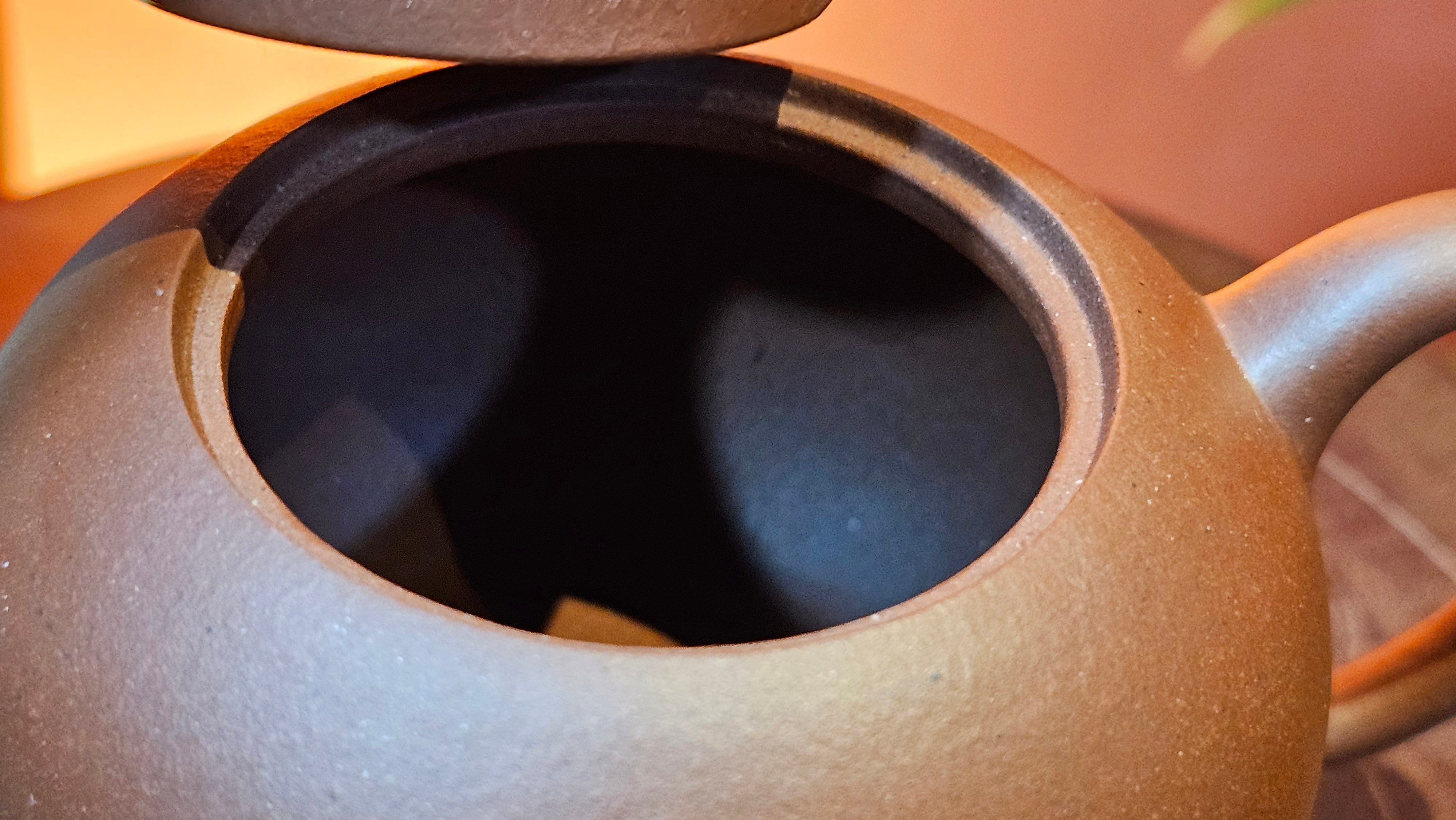 Shui Ping 水平, 161.2ml, Di Cao Qing Zi Ni 底槽青紫泥, by Craftsman Gu Xiao Ming 顾小明 ~ Congratulations to Mr S.H.! 1942hrs 16th August 2025, Arcata! CA.