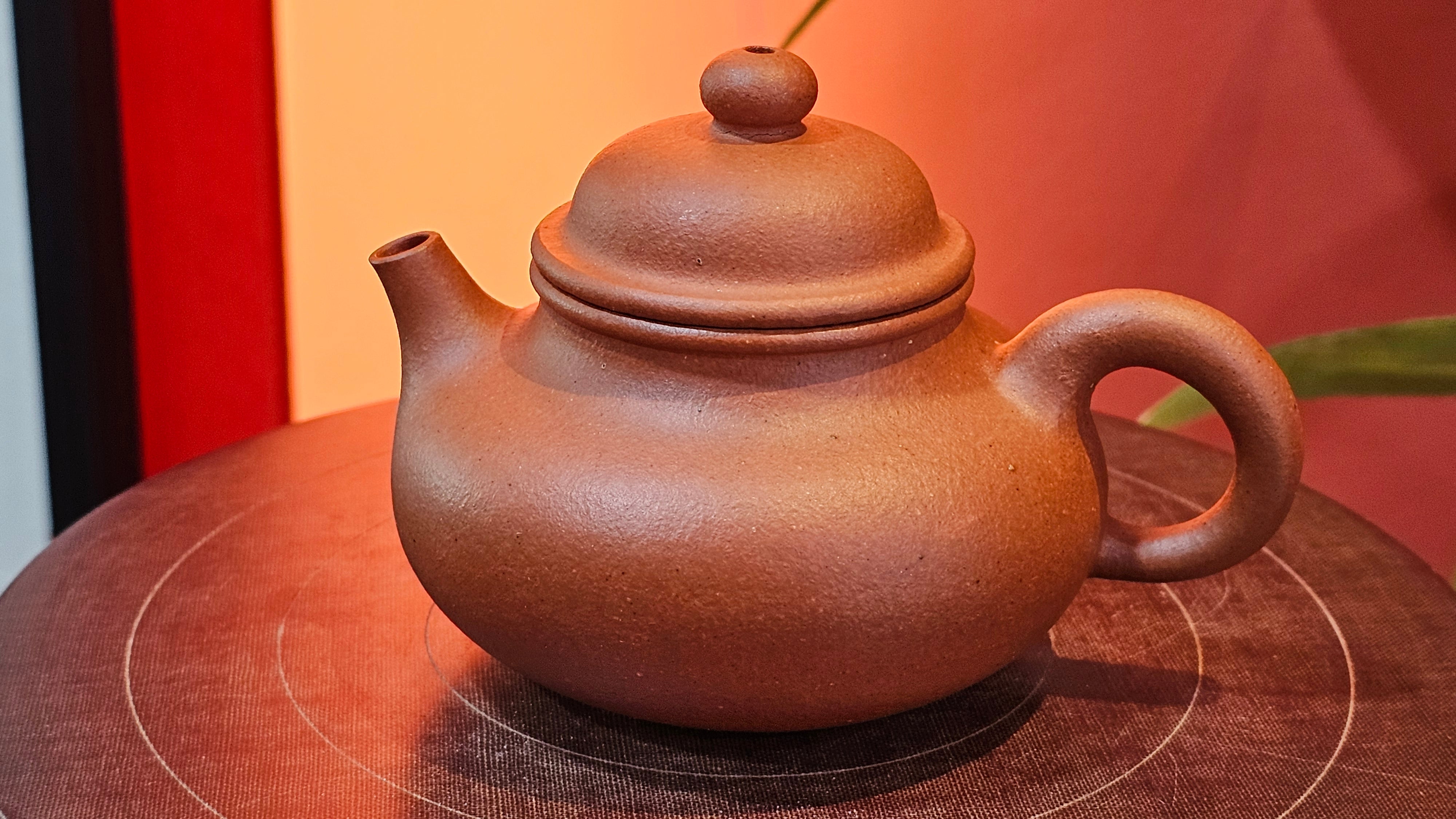 Rong Tian 容天, 141.1ml, rare Zhu Sha 朱砂 (highest granularity form of ZhuNi), by Craftsman Gu Xiao Ming 顾小明 ~ Congratulations to Ms M.L.! 0102hrs 12th August 2025, Phoenix! AZ.