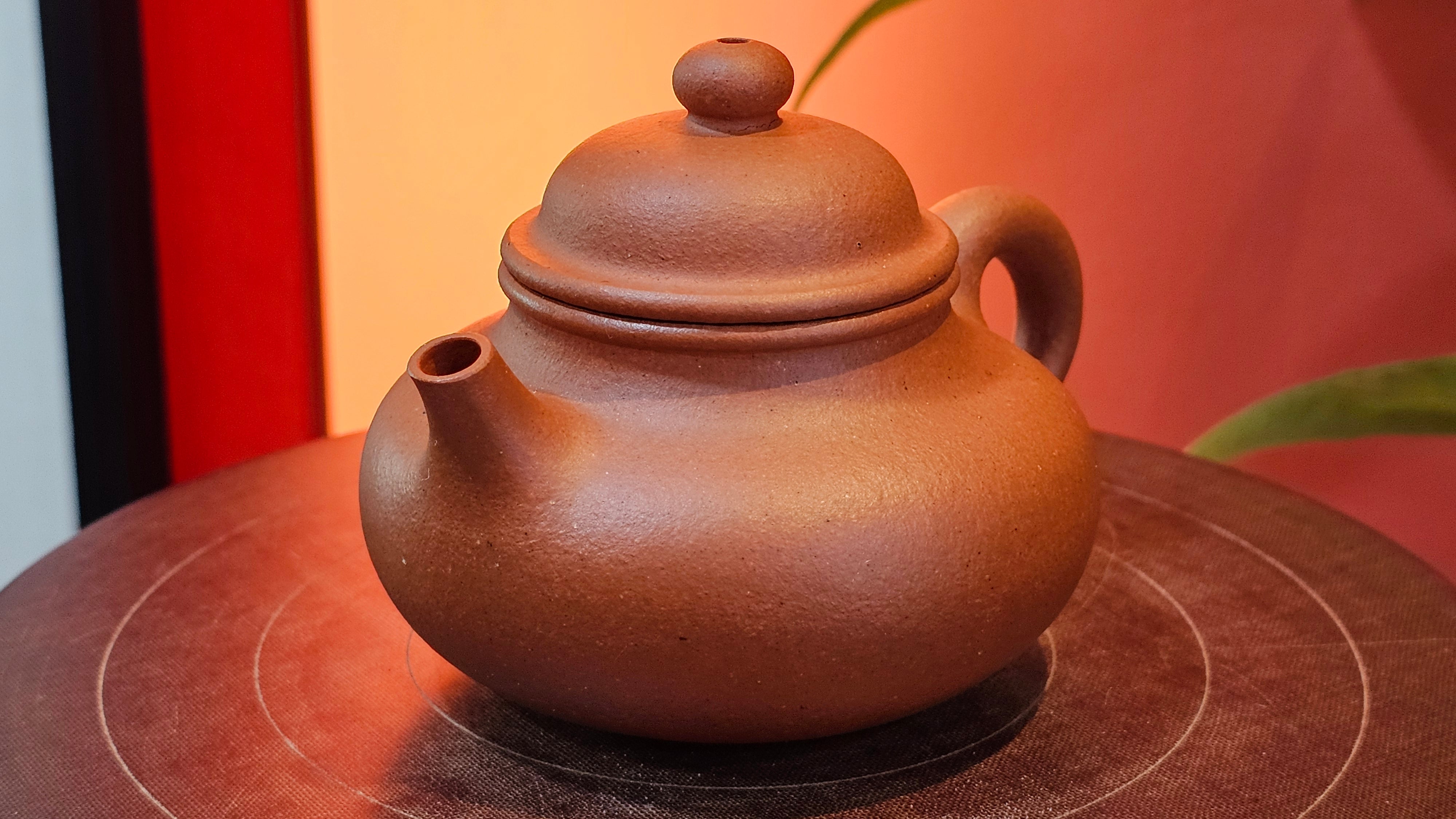 Rong Tian 容天, 141.1ml, rare Zhu Sha 朱砂 (highest granularity form of ZhuNi), by Craftsman Gu Xiao Ming 顾小明 ~ Congratulations to Ms M.L.! 0102hrs 12th August 2025, Phoenix! AZ.