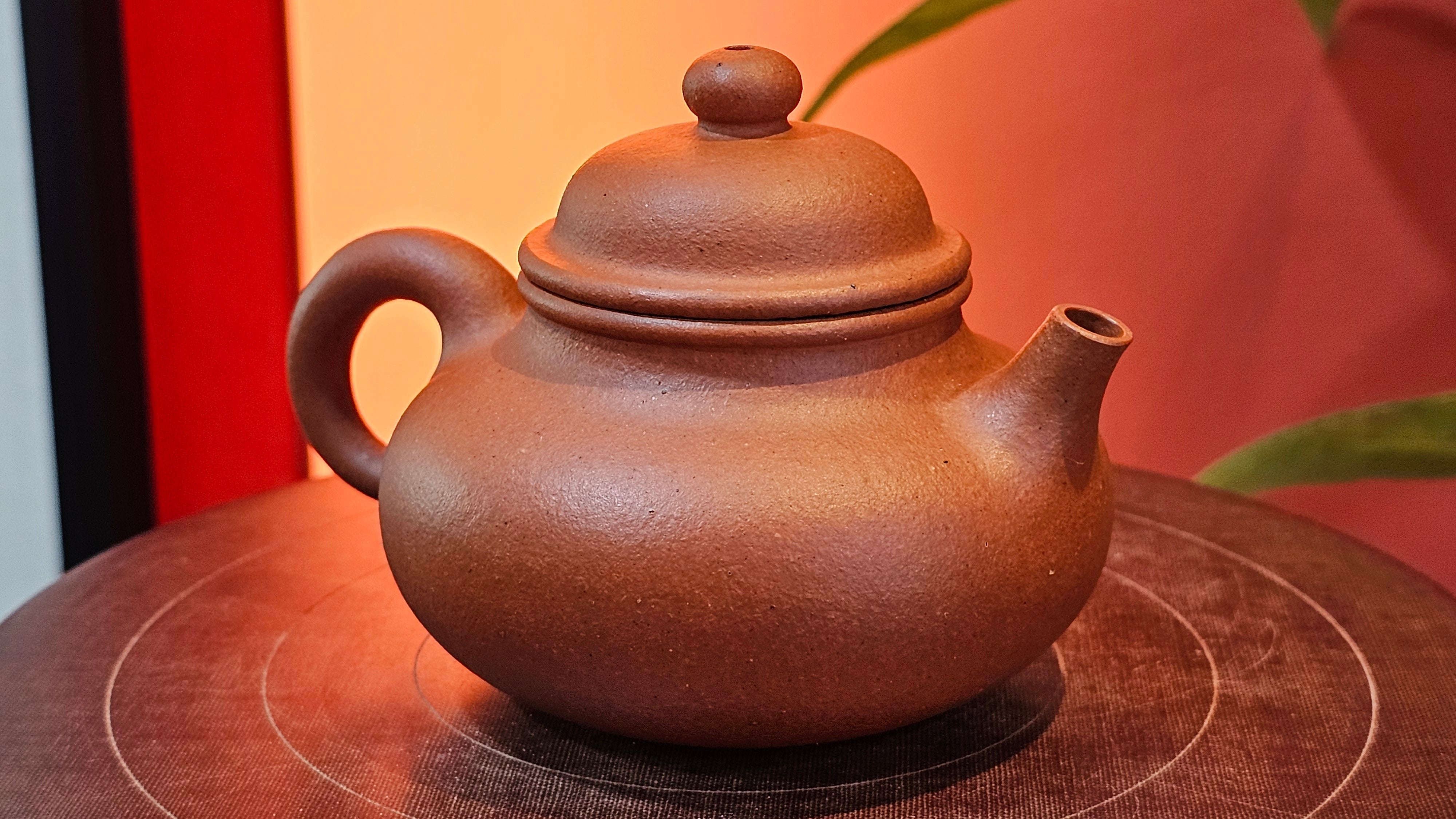 Rong Tian 容天, 141.1ml, rare Zhu Sha 朱砂 (highest granularity form of ZhuNi), by Craftsman Gu Xiao Ming 顾小明 ~ Congratulations to Ms M.L.! 0102hrs 12th August 2025, Phoenix! AZ.