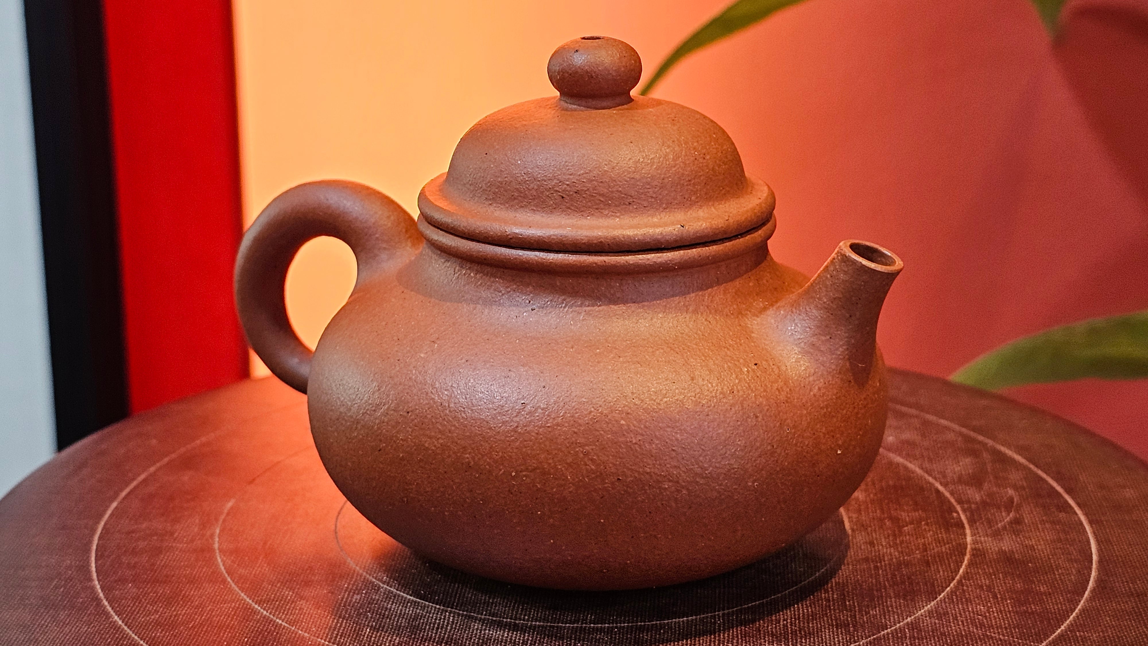 Rong Tian 容天, 141.1ml, rare Zhu Sha 朱砂 (highest granularity form of ZhuNi), by Craftsman Gu Xiao Ming 顾小明 ~ Congratulations to Ms M.L.! 0102hrs 12th August 2025, Phoenix! AZ.