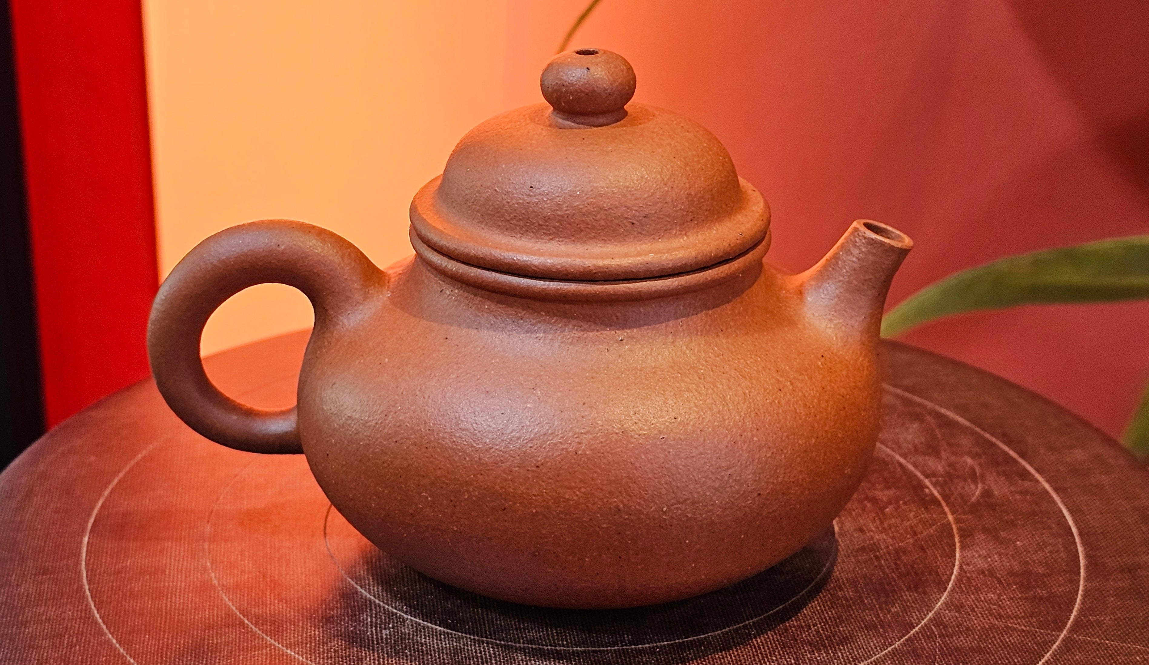 Rong Tian 容天, 141.1ml, rare Zhu Sha 朱砂 (highest granularity form of ZhuNi), by Craftsman Gu Xiao Ming 顾小明 ~ Congratulations to Ms M.L.! 0102hrs 12th August 2025, Phoenix! AZ.