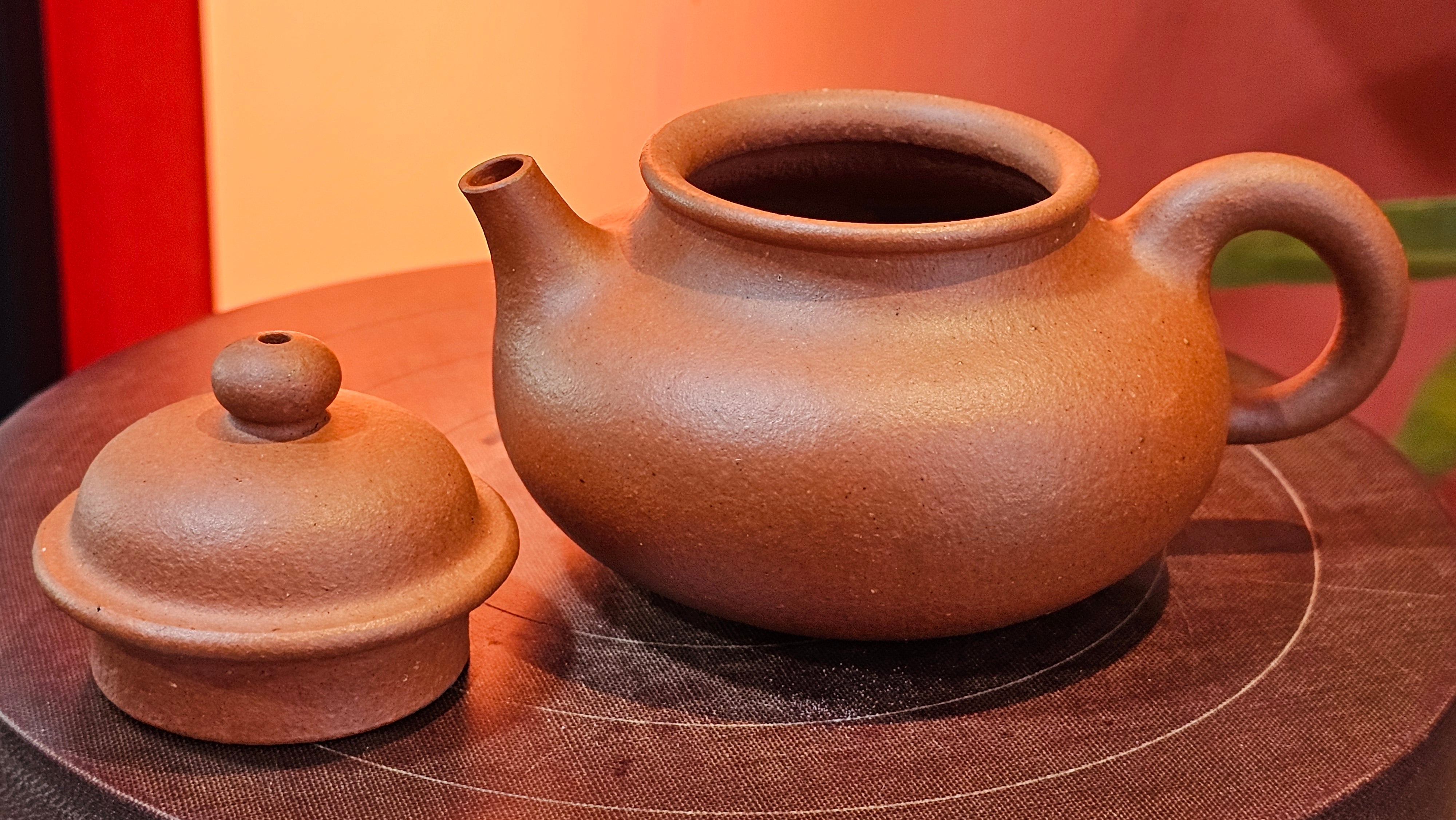 Rong Tian 容天, 141.1ml, rare Zhu Sha 朱砂 (highest granularity form of ZhuNi), by Craftsman Gu Xiao Ming 顾小明 ~ Congratulations to Ms M.L.! 0102hrs 12th August 2025, Phoenix! AZ.