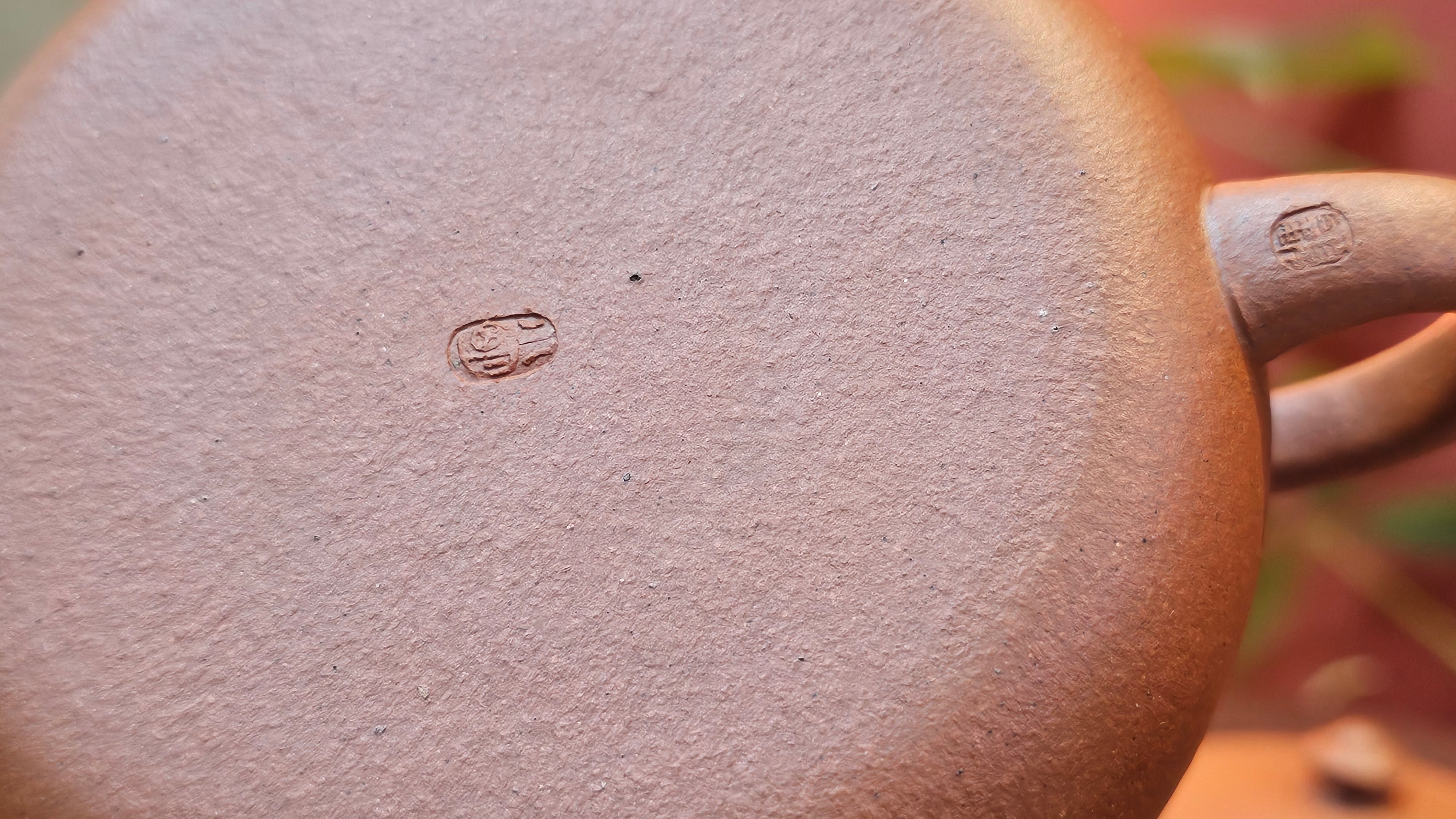 Han Jiang 寒江, 202.3ml, rare Zhu Sha 朱砂 (highest granularity form of ZhuNi), by Craftsman Gu Xiao Ming 顾小明 ~!Congratulations to Ms J.C., 1109hrs 12th August 2025, Los Angeles, CA!