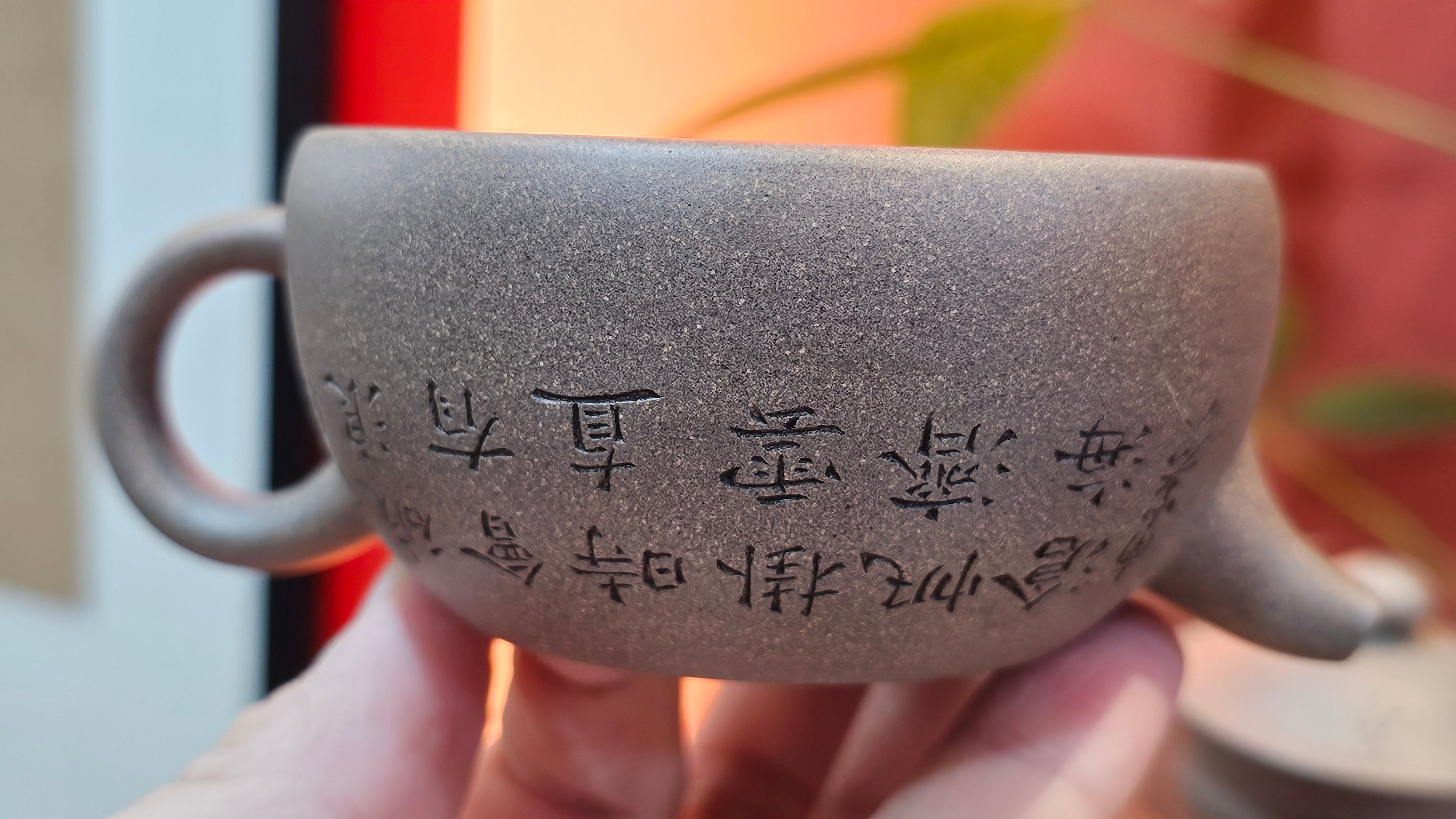 Ban Yue Hu《半月壶》~ "Half Moon Pot", 141.8ml, Qing Hui Duan 青灰段泥, by our Craftsman Zhang Huan 张欢, "Qing Gong Tu" 清供图 Engraving by Craftsman Nan Shan Lao Ren 南山老人 ~ Congratulations to!Mr T.A.! 2112hrs 12th August 2025, Samorin! Slovakia🇸🇰.