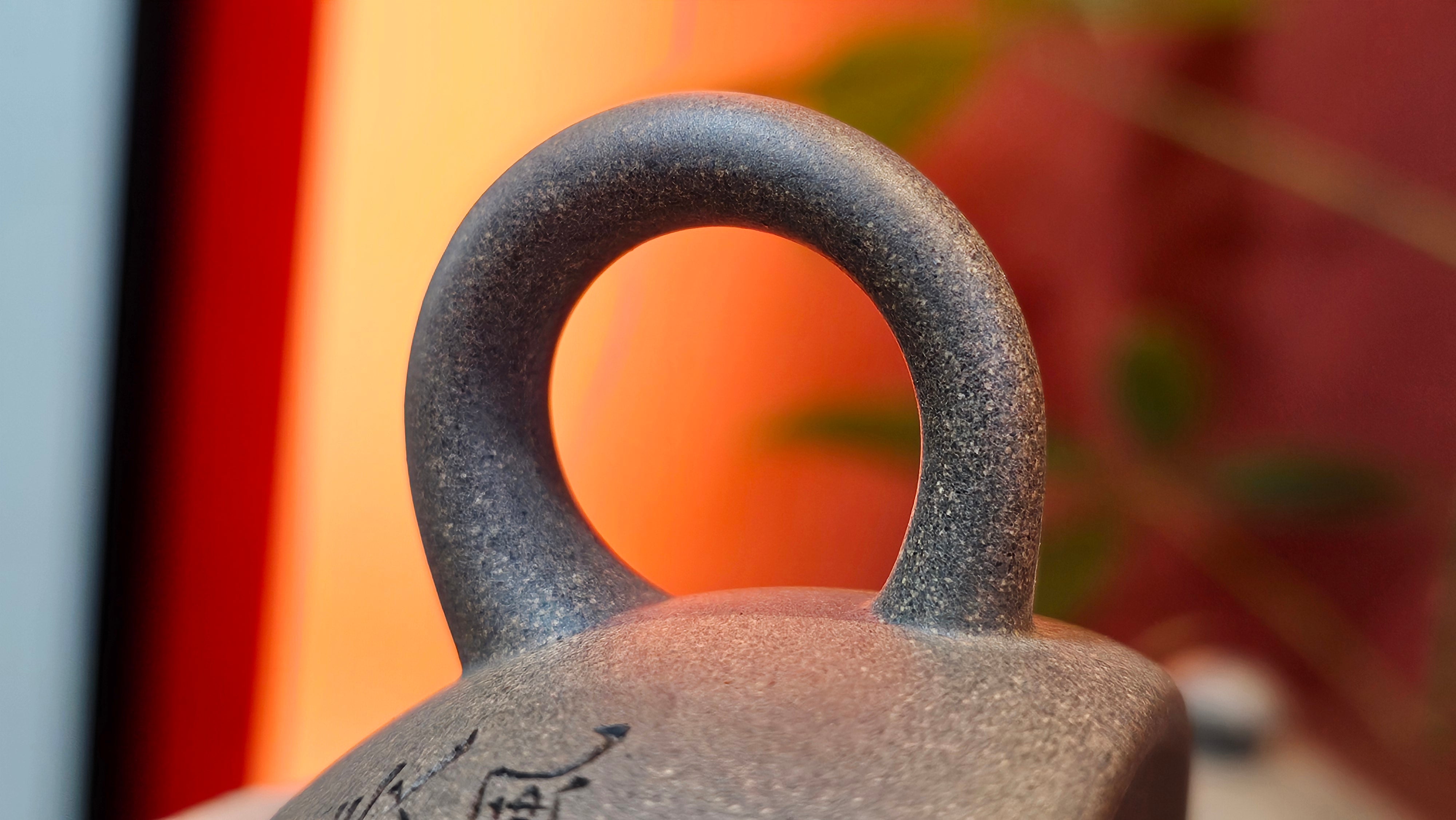 Ban Yue Hu《半月壶》~ "Half Moon Pot", 141.8ml, Qing Hui Duan 青灰段泥, by our Craftsman Zhang Huan 张欢, "Qing Gong Tu" 清供图 Engraving by Craftsman Nan Shan Lao Ren 南山老人 ~ Congratulations to!Mr T.A.! 2112hrs 12th August 2025, Samorin! Slovakia🇸🇰.