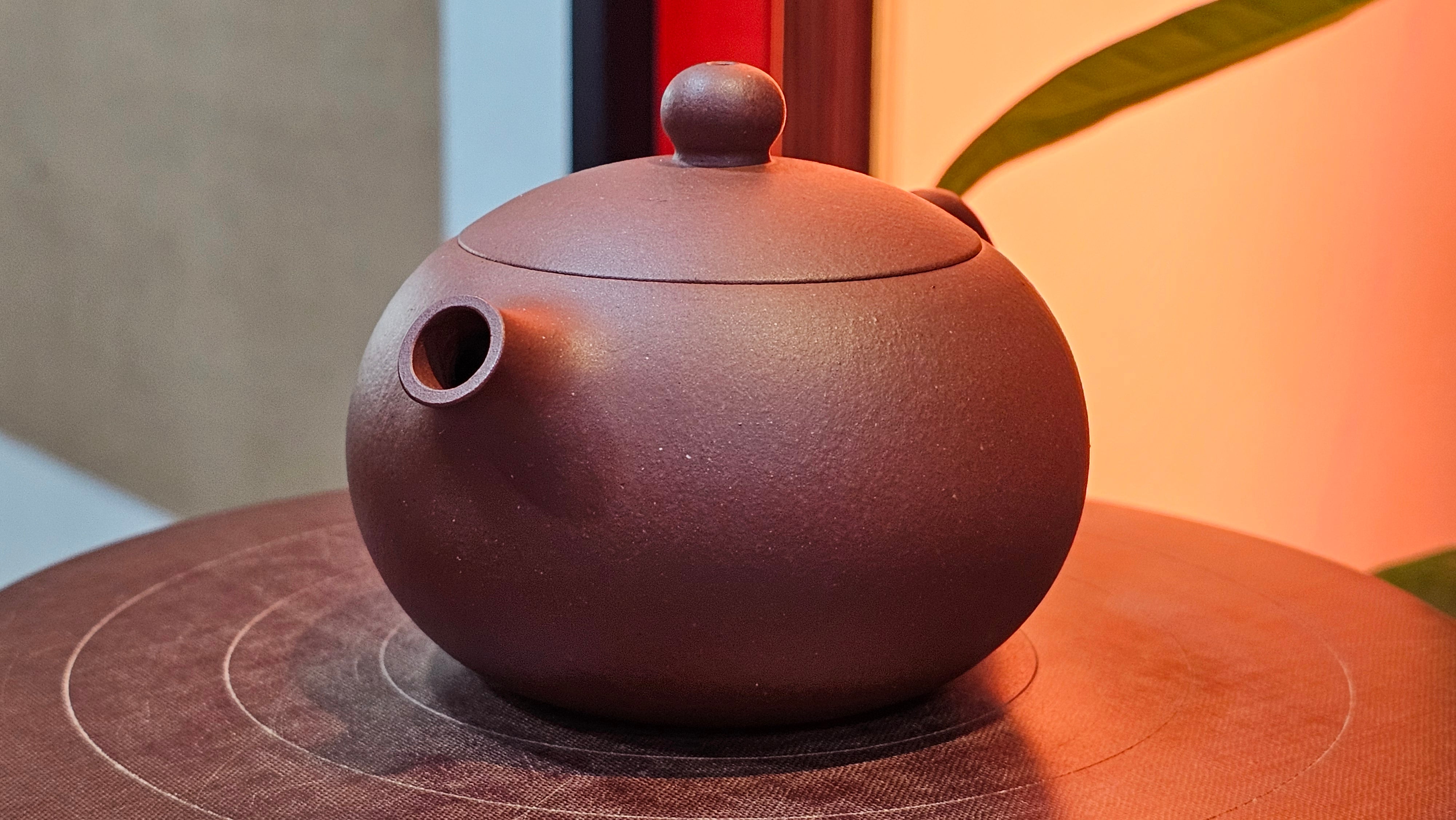 Xi Shi 西施, 144.3ml, Di Cao Qing Zi Ni 底槽青紫泥, by Craftsman Gu Xiao Ming 顾小明 ~ Congratulations to Mr S.K., 1429hrs!17th August 2025, Lymington, U.K.🇬🇧!