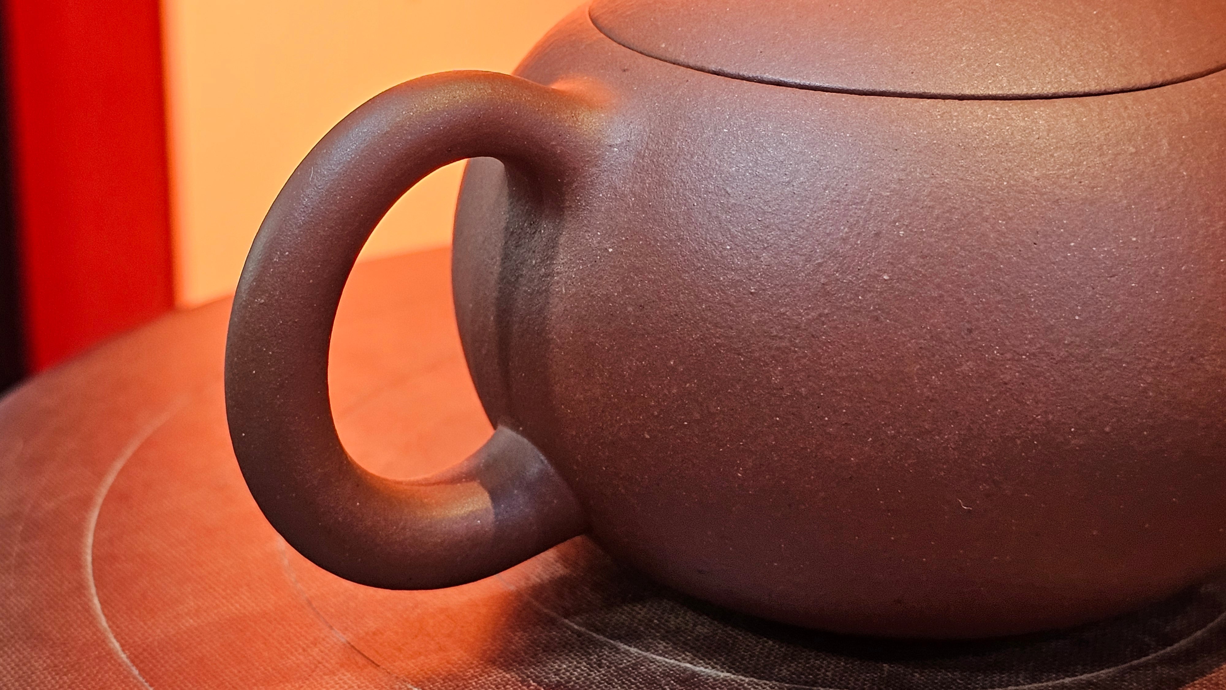 Xi Shi 西施, 144.3ml, Di Cao Qing Zi Ni 底槽青紫泥, by Craftsman Gu Xiao Ming 顾小明 ~ Congratulations to Mr S.K., 1429hrs!17th August 2025, Lymington, U.K.🇬🇧!