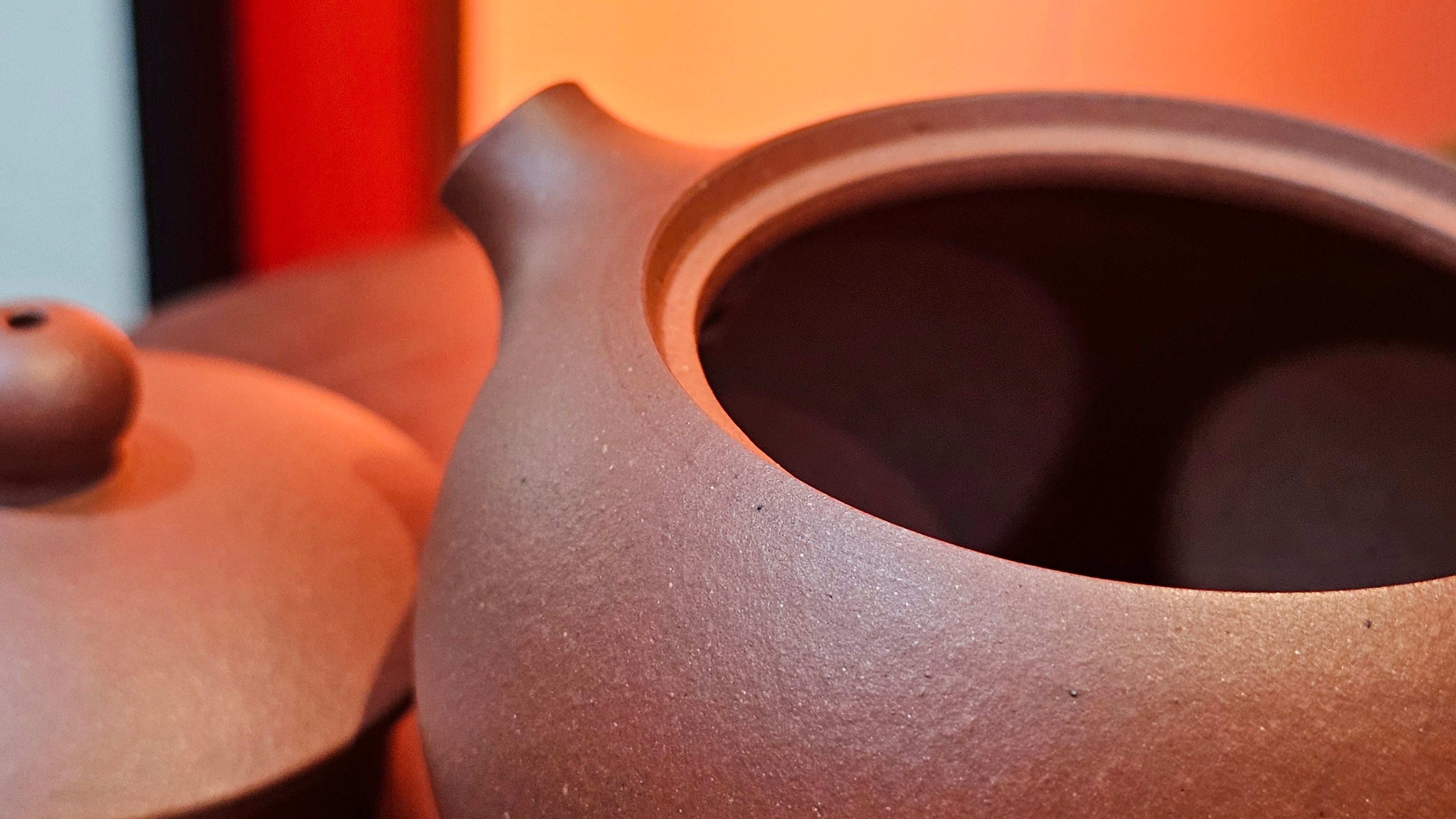 Xi Shi 西施, 144.3ml, Di Cao Qing Zi Ni 底槽青紫泥, by Craftsman Gu Xiao Ming 顾小明 ~ Congratulations to Mr S.K., 1429hrs!17th August 2025, Lymington, U.K.🇬🇧!