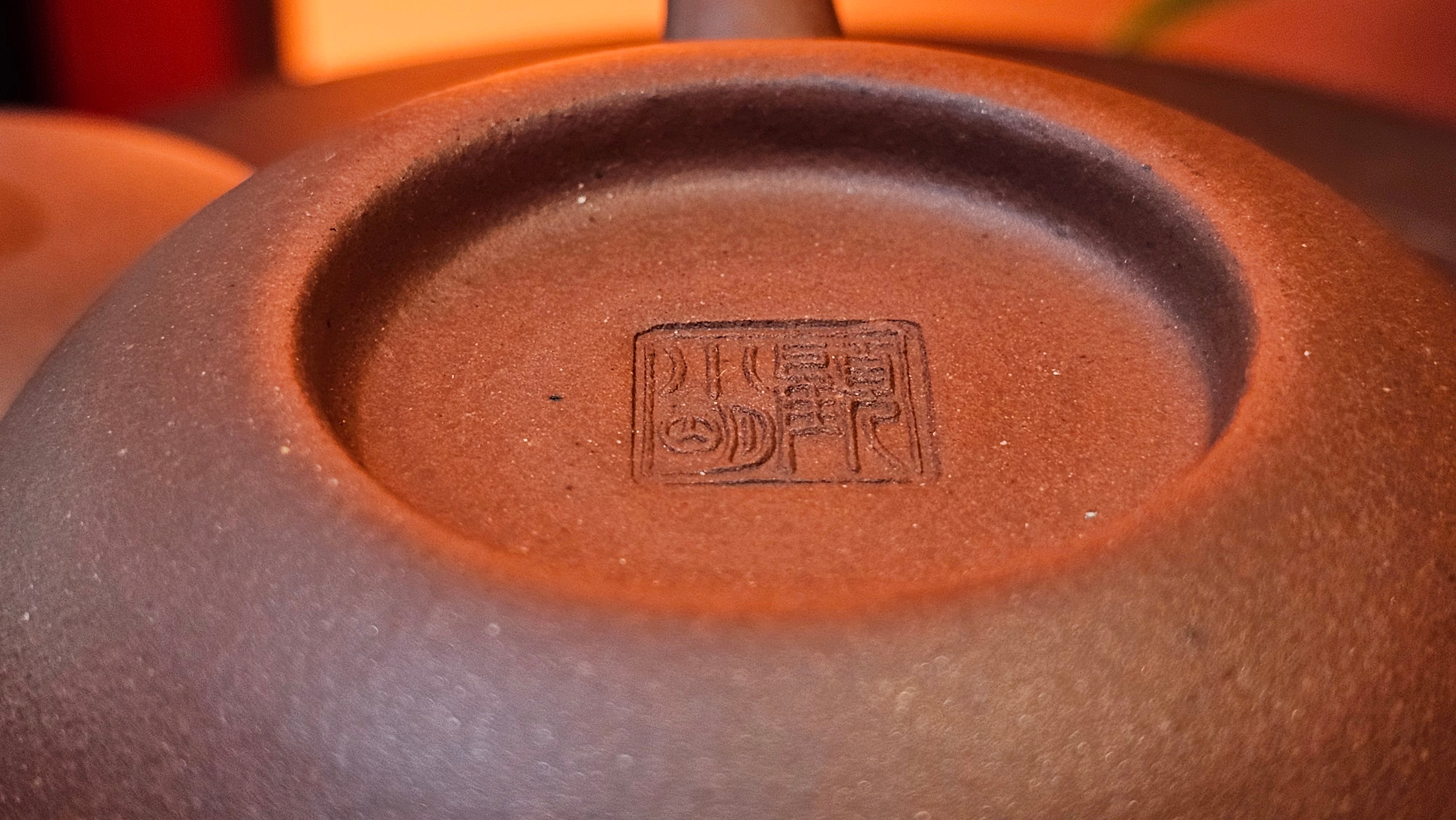 Xi Shi 西施, 144.3ml, Di Cao Qing Zi Ni 底槽青紫泥, by Craftsman Gu Xiao Ming 顾小明 ~ Congratulations to Mr S.K., 1429hrs!17th August 2025, Lymington, U.K.🇬🇧!