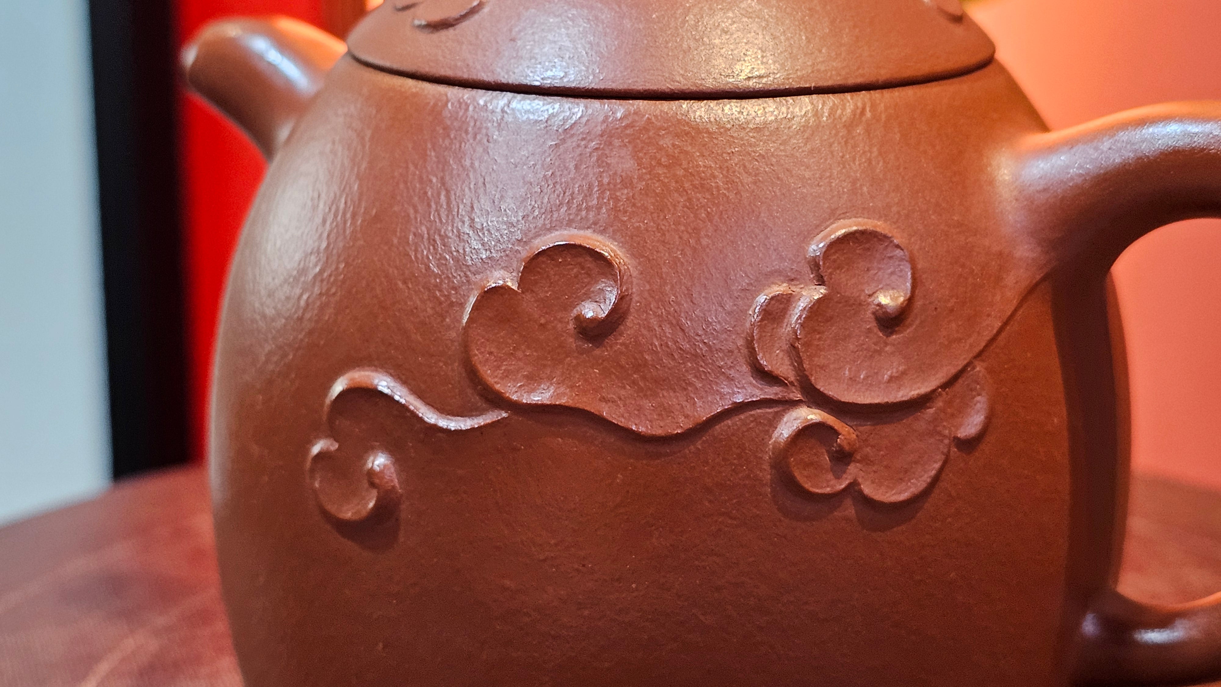 Qin Quan 秦权, with Oriental Clouds Embellishments 云朵贴花工艺, 191.6ml, Xiao Mei Yao Zhu Ni , by Craftsman Chen Yue Fei 陈跃飞 ~ Congratulations to!Ms J.C., 1109hrs 12th August 2025, Los Angeles, CA!