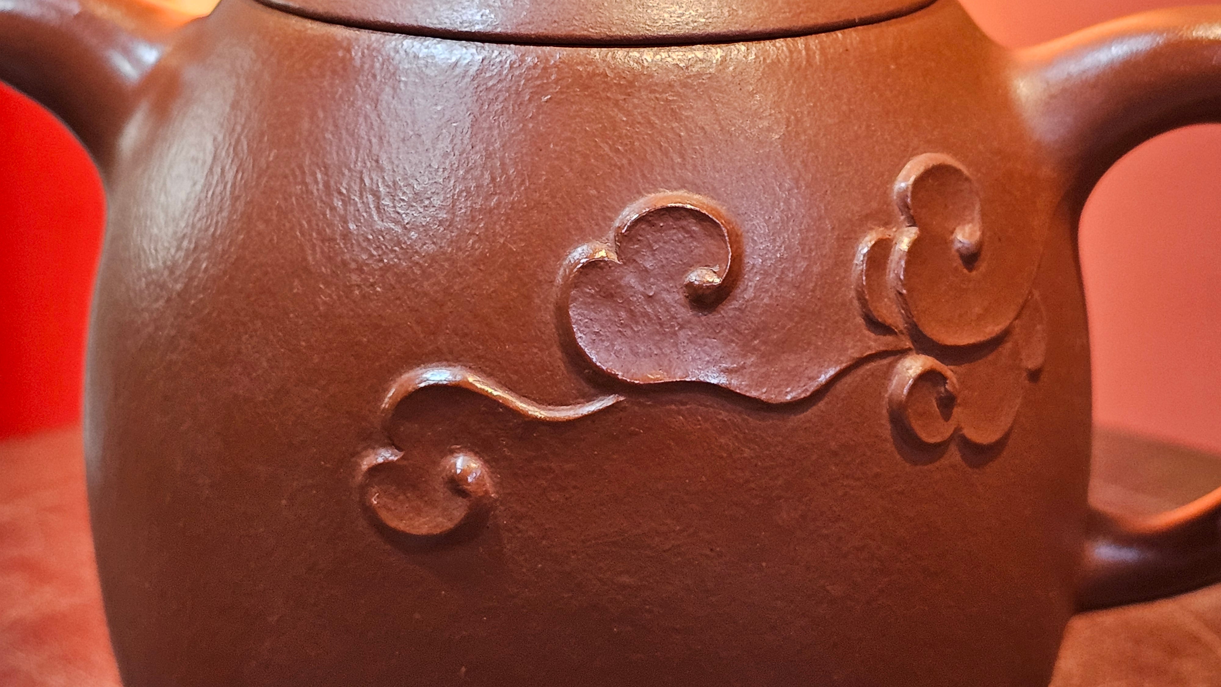 Qin Quan 秦权, with Oriental Clouds Embellishments 云朵贴花工艺, 191.6ml, Xiao Mei Yao Zhu Ni , by Craftsman Chen Yue Fei 陈跃飞 ~ Congratulations to!Ms J.C., 1109hrs 12th August 2025, Los Angeles, CA!