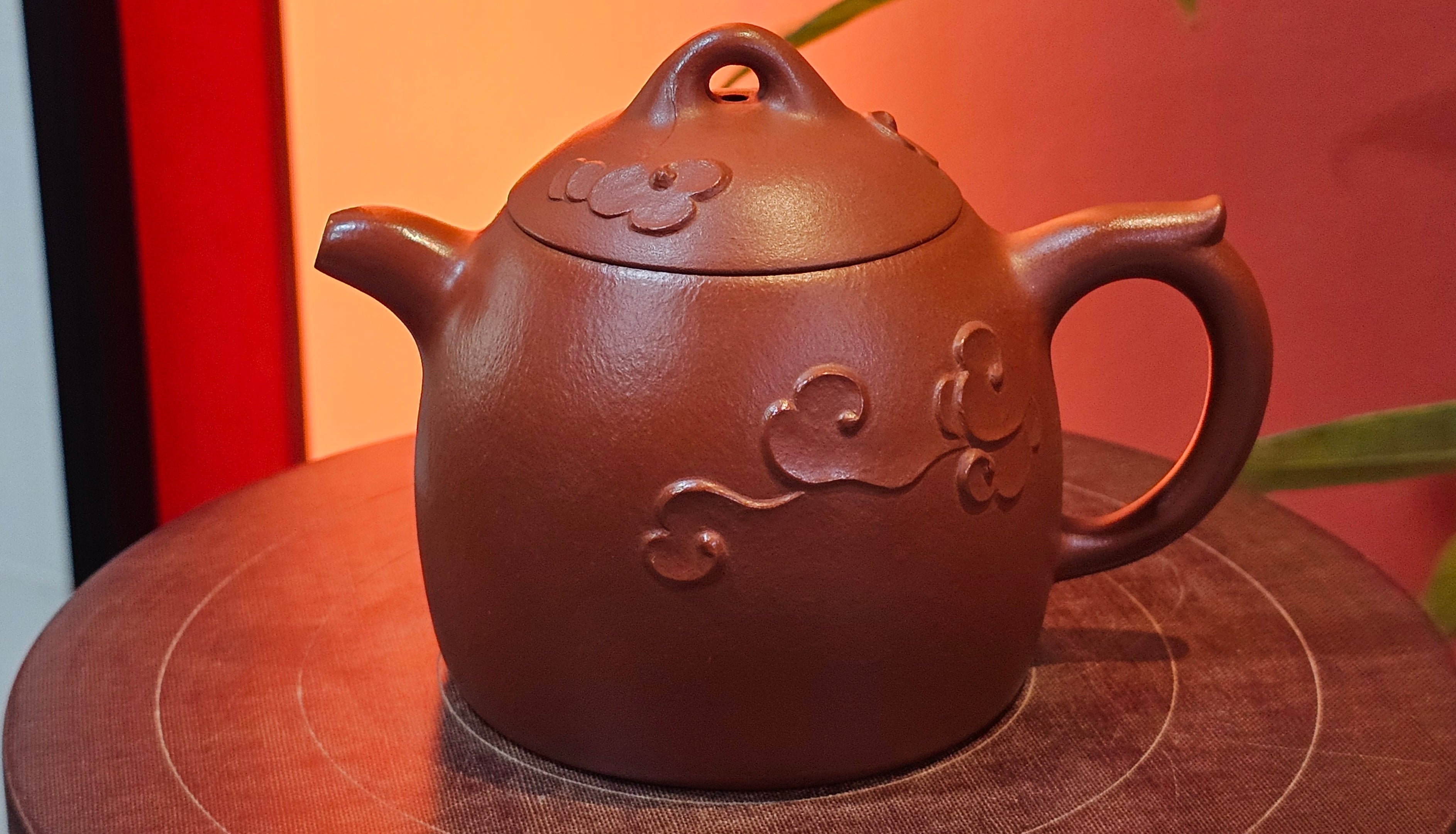 Qin Quan 秦权, with Oriental Clouds Embellishments 云朵贴花工艺, 191.6ml, Xiao Mei Yao Zhu Ni , by Craftsman Chen Yue Fei 陈跃飞 ~ Congratulations to!Ms J.C., 1109hrs 12th August 2025, Los Angeles, CA!