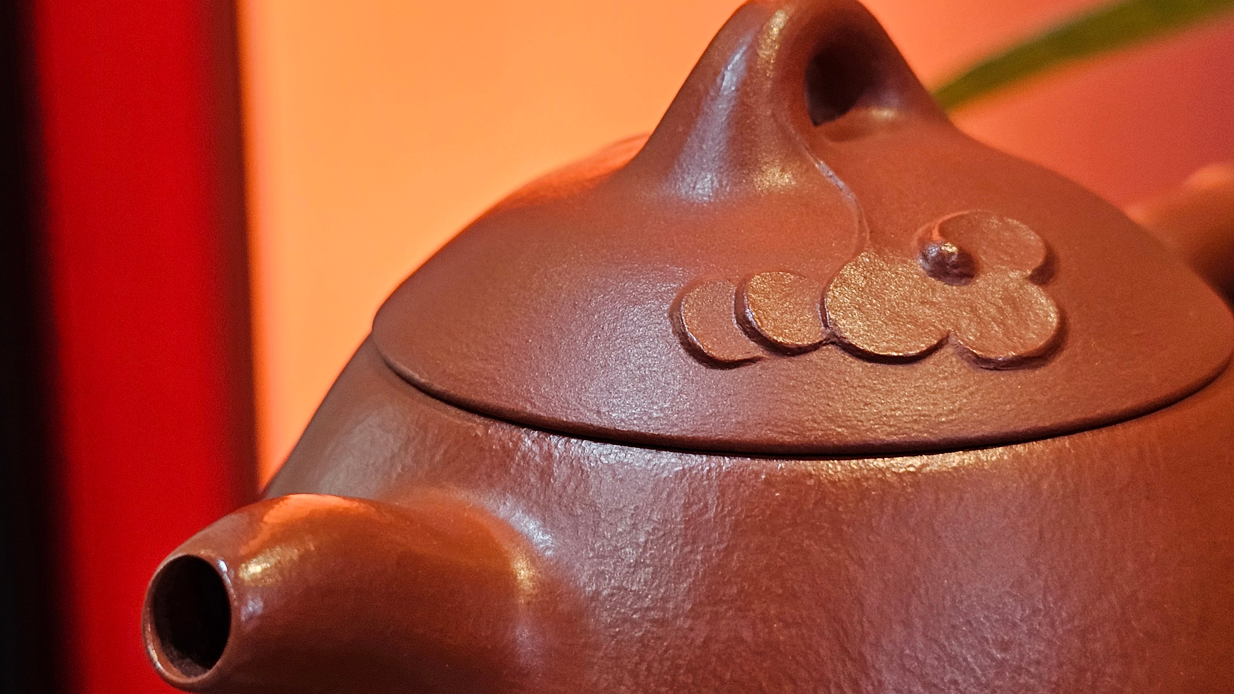 Qin Quan 秦权, with Oriental Clouds Embellishments 云朵贴花工艺, 191.6ml, Xiao Mei Yao Zhu Ni , by Craftsman Chen Yue Fei 陈跃飞 ~ Congratulations to!Ms J.C., 1109hrs 12th August 2025, Los Angeles, CA!