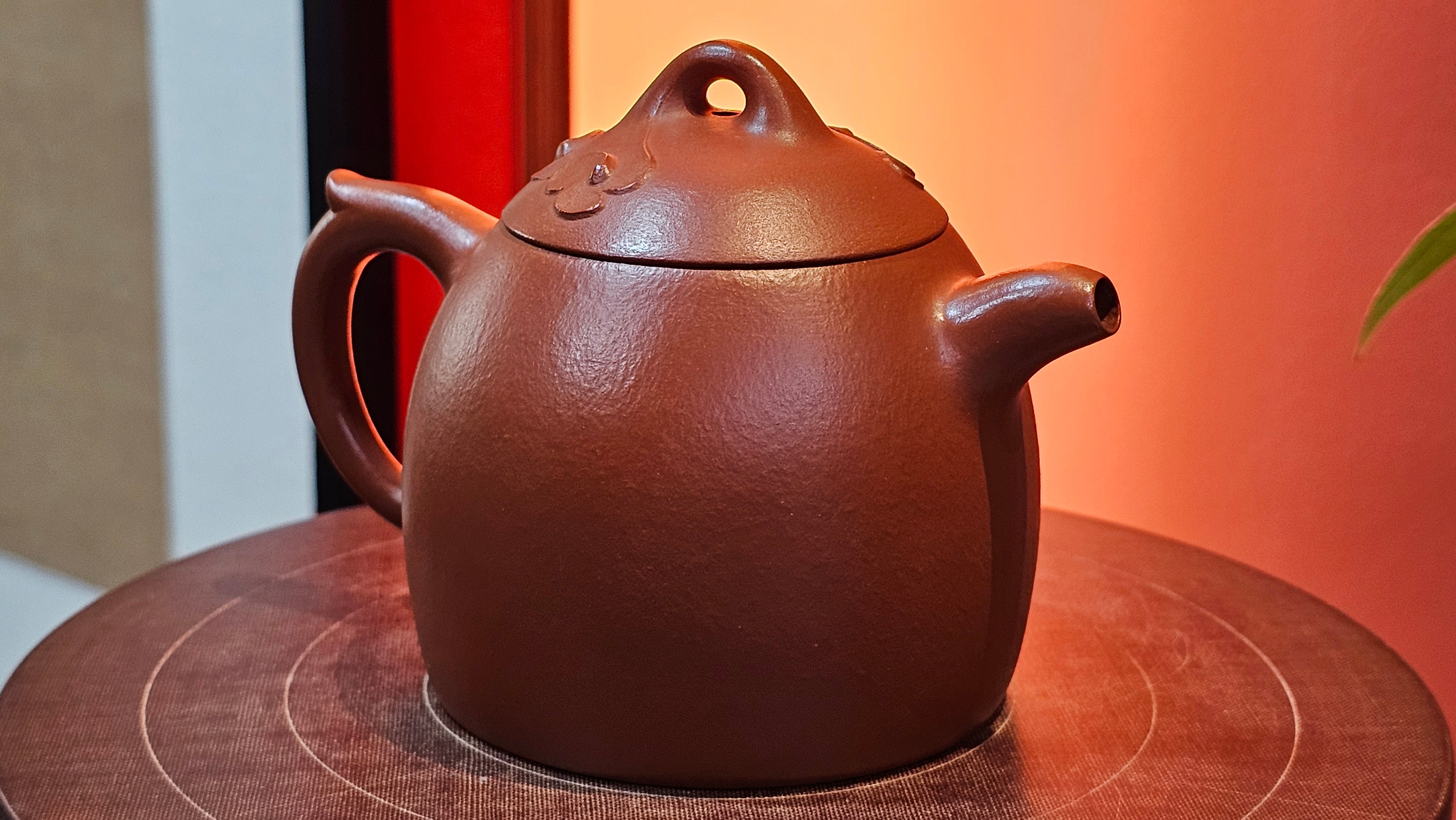 Qin Quan 秦权, with Oriental Clouds Embellishments 云朵贴花工艺, 191.6ml, Xiao Mei Yao Zhu Ni , by Craftsman Chen Yue Fei 陈跃飞 ~ Congratulations to!Ms J.C., 1109hrs 12th August 2025, Los Angeles, CA!