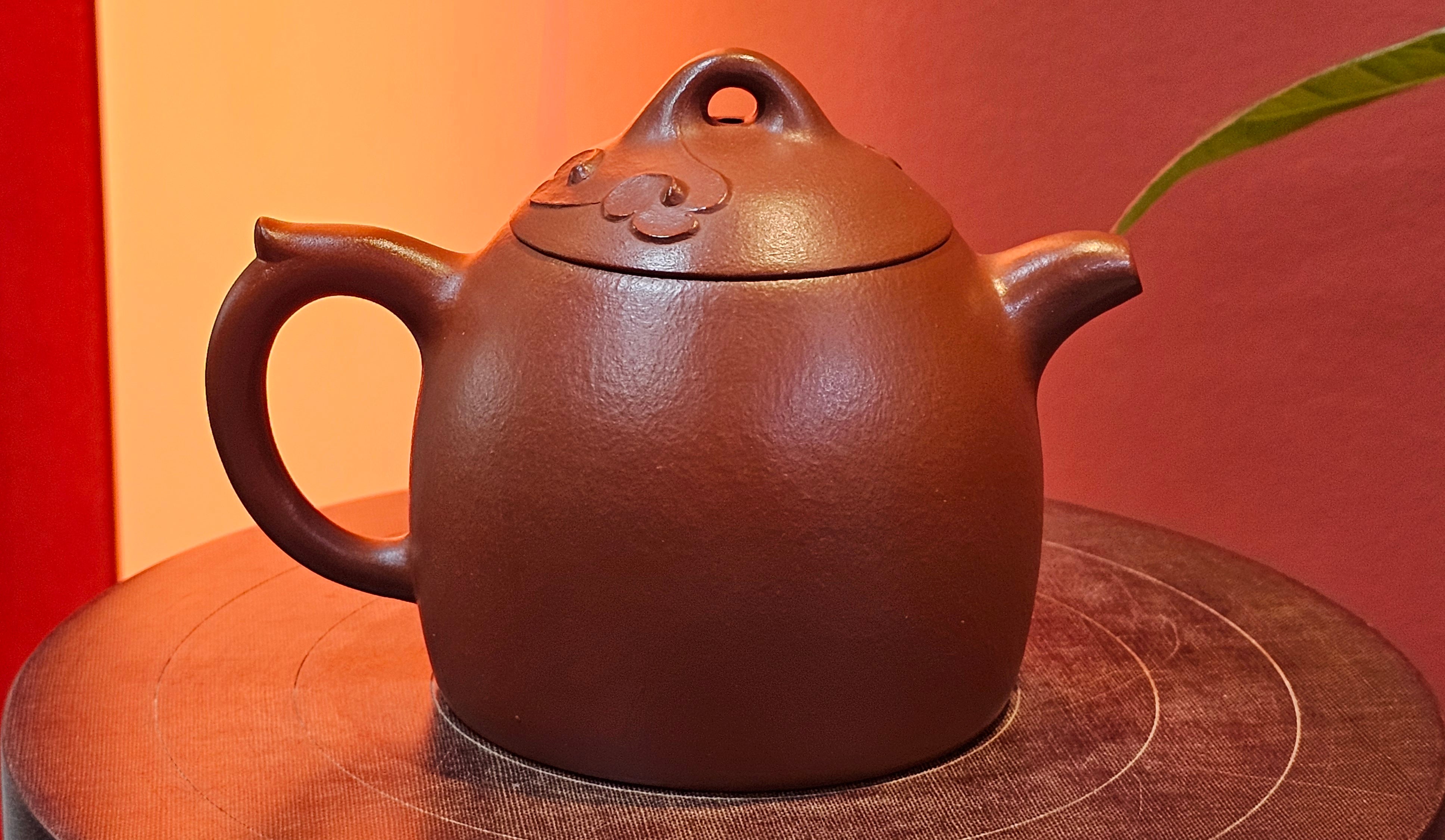 Qin Quan 秦权, with Oriental Clouds Embellishments 云朵贴花工艺, 191.6ml, Xiao Mei Yao Zhu Ni , by Craftsman Chen Yue Fei 陈跃飞 ~ Congratulations to!Ms J.C., 1109hrs 12th August 2025, Los Angeles, CA!