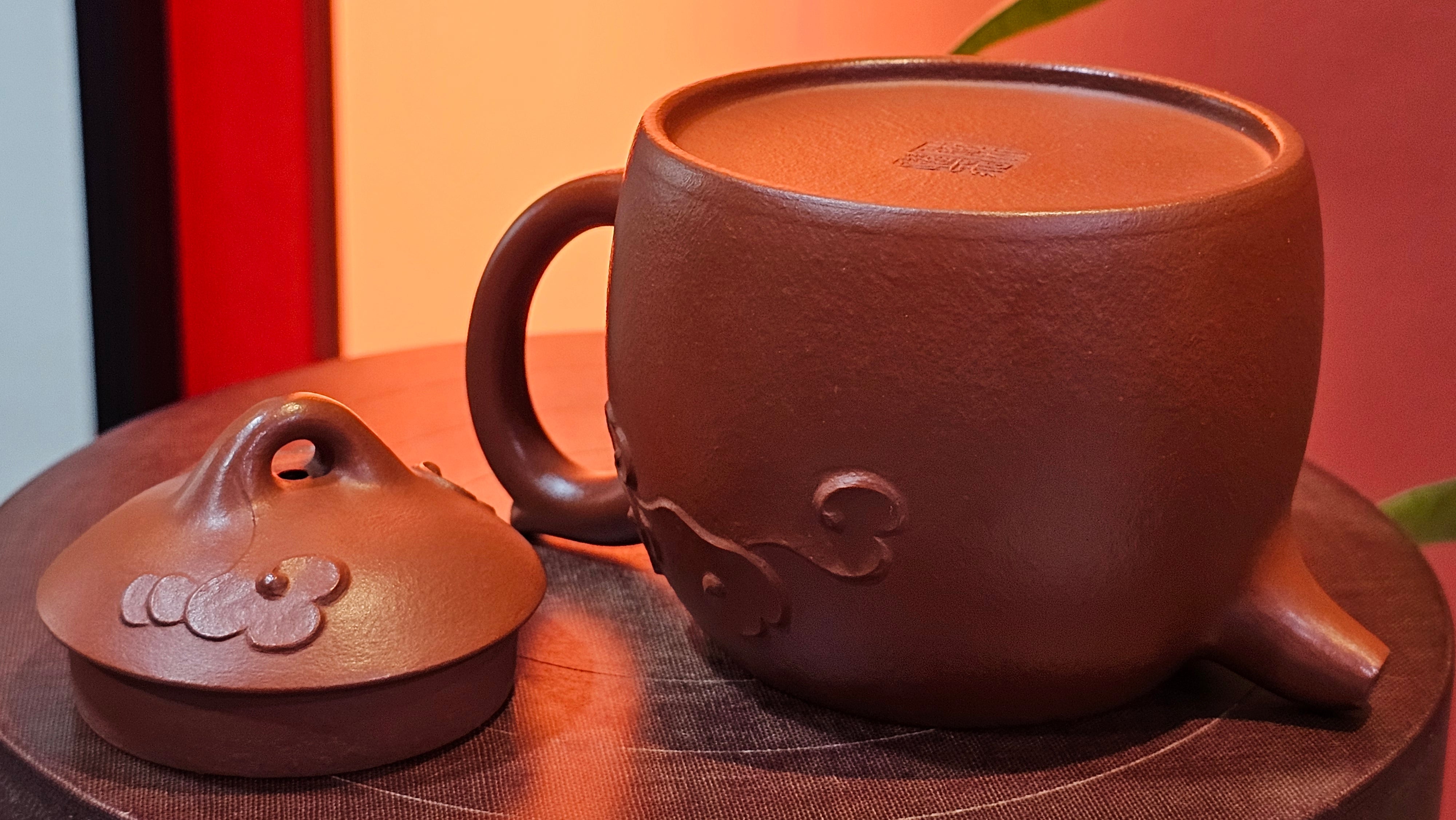 Qin Quan 秦权, with Oriental Clouds Embellishments 云朵贴花工艺, 191.6ml, Xiao Mei Yao Zhu Ni , by Craftsman Chen Yue Fei 陈跃飞 ~ Congratulations to!Ms J.C., 1109hrs 12th August 2025, Los Angeles, CA!