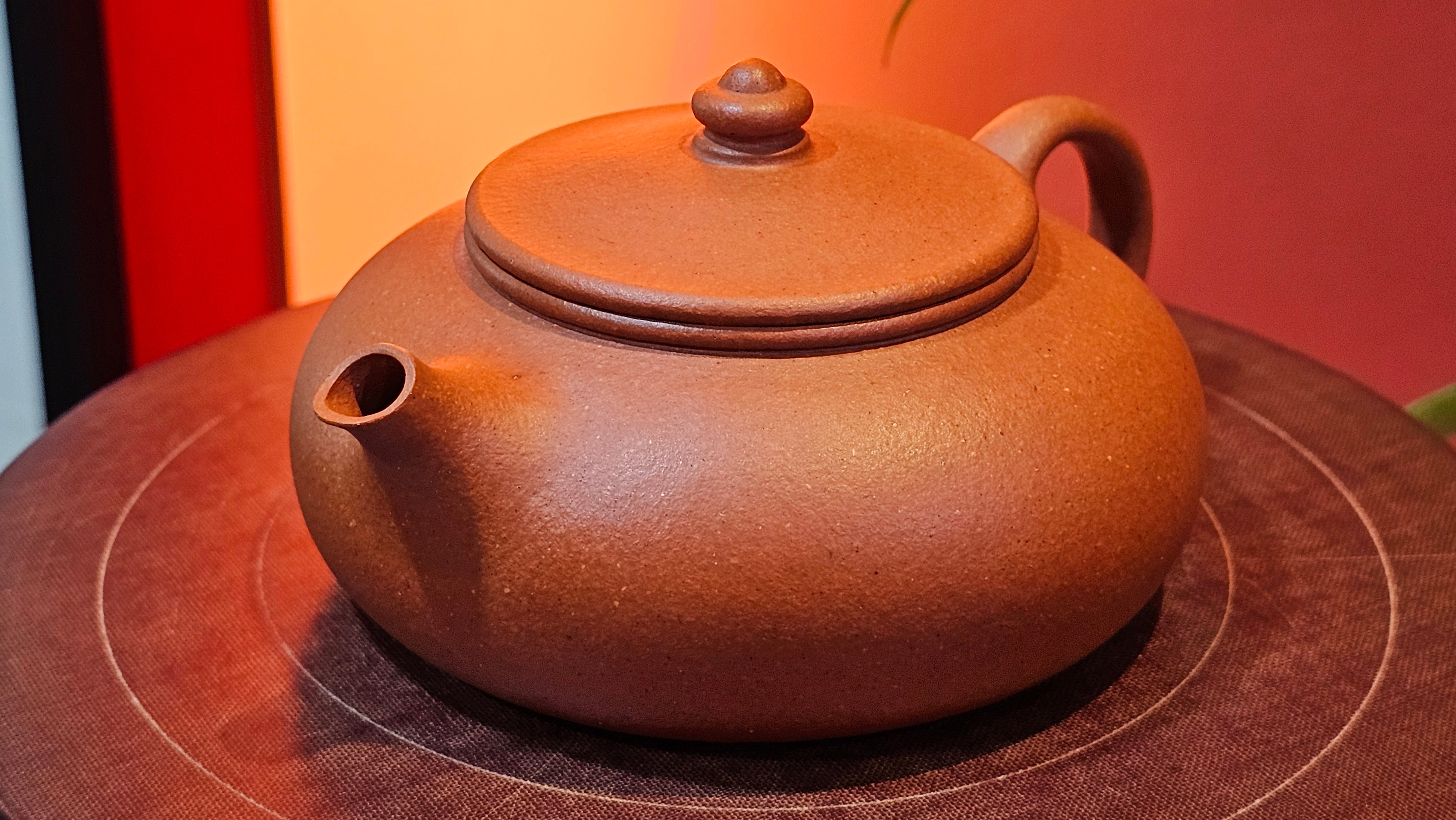 Han Jiang 寒江, 202.3ml, rare Zhu Sha 朱砂 (highest granularity form of ZhuNi), by Craftsman Gu Xiao Ming 顾小明 ~!Congratulations to Ms J.C., 1109hrs 12th August 2025, Los Angeles, CA!