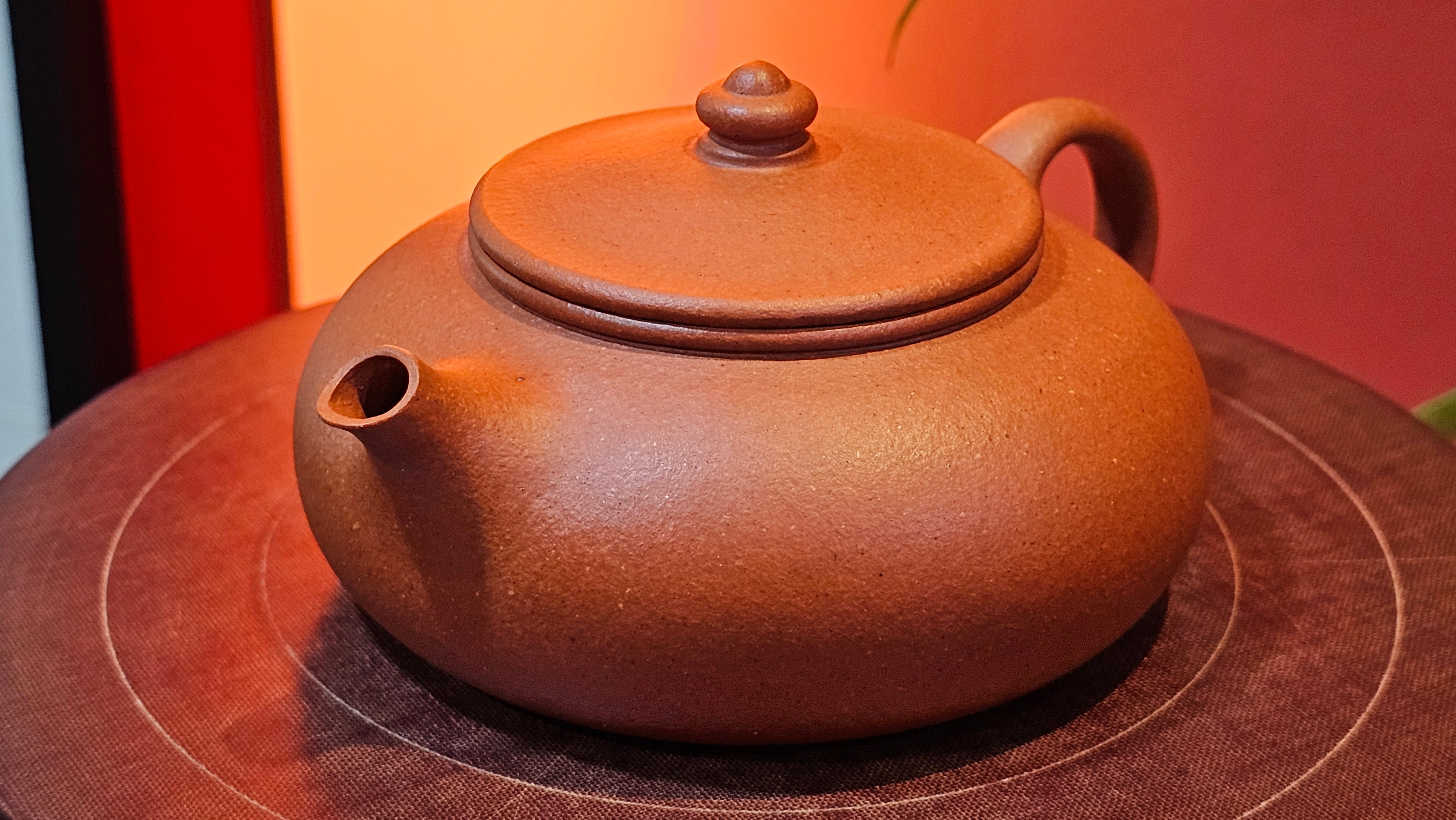 Han Jiang 寒江, 202.3ml, rare Zhu Sha 朱砂 (highest granularity form of ZhuNi), by Craftsman Gu Xiao Ming 顾小明 ~!Congratulations to Ms J.C., 1109hrs 12th August 2025, Los Angeles, CA!