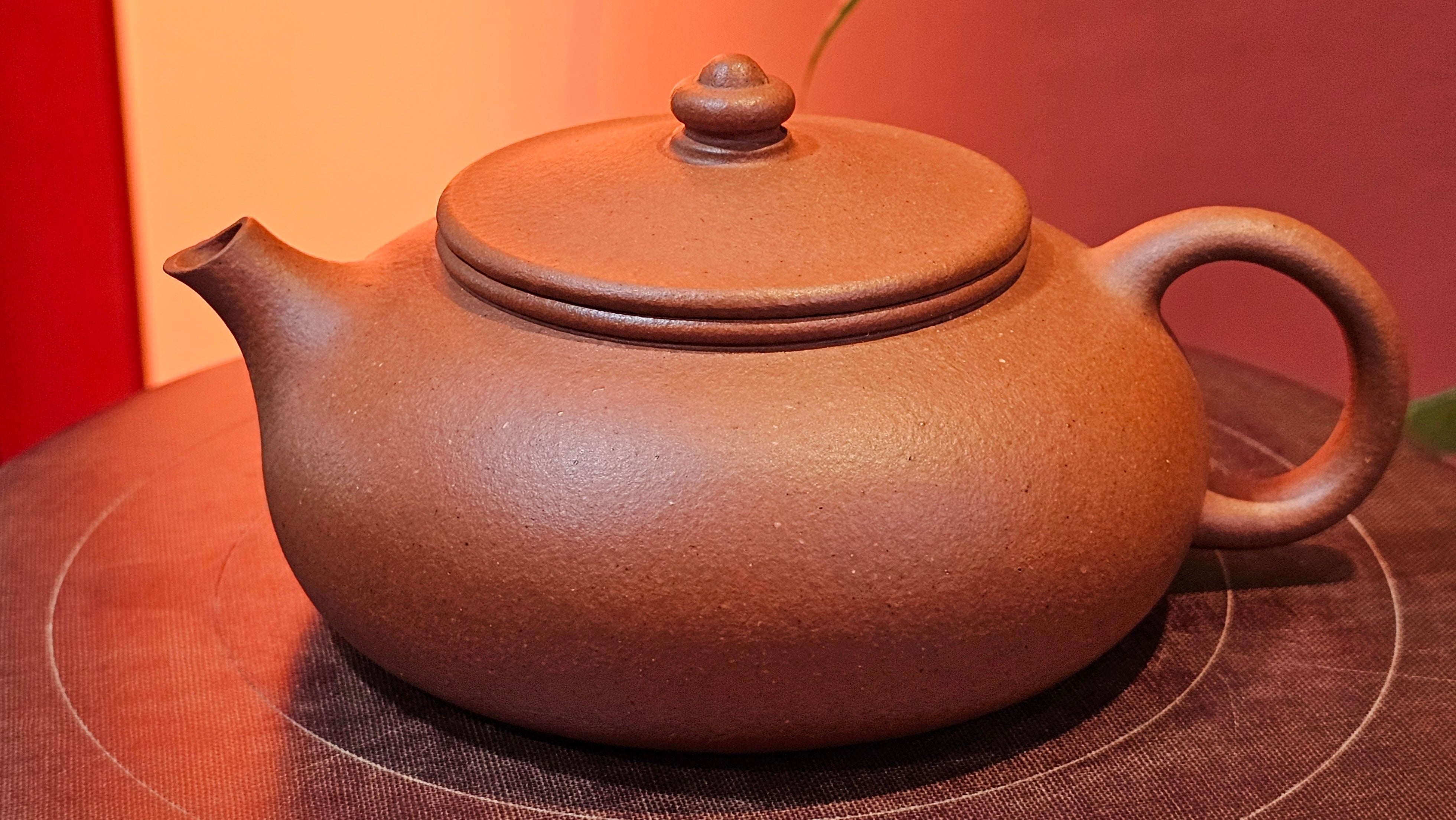 Han Jiang 寒江, 202.3ml, rare Zhu Sha 朱砂 (highest granularity form of ZhuNi), by Craftsman Gu Xiao Ming 顾小明 ~!Congratulations to Ms J.C., 1109hrs 12th August 2025, Los Angeles, CA!