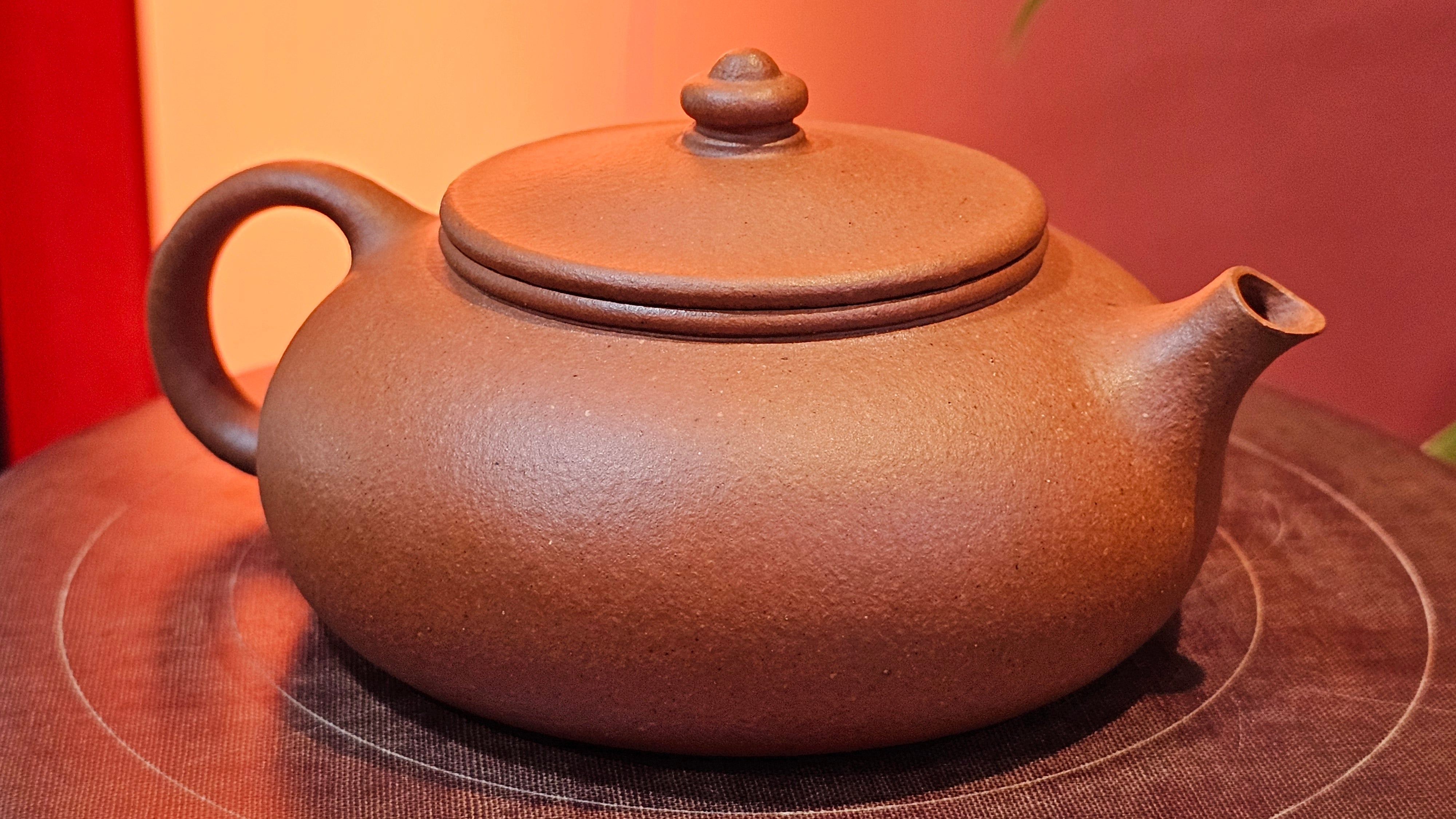 Han Jiang 寒江, 202.3ml, rare Zhu Sha 朱砂 (highest granularity form of ZhuNi), by Craftsman Gu Xiao Ming 顾小明 ~!Congratulations to Ms J.C., 1109hrs 12th August 2025, Los Angeles, CA!