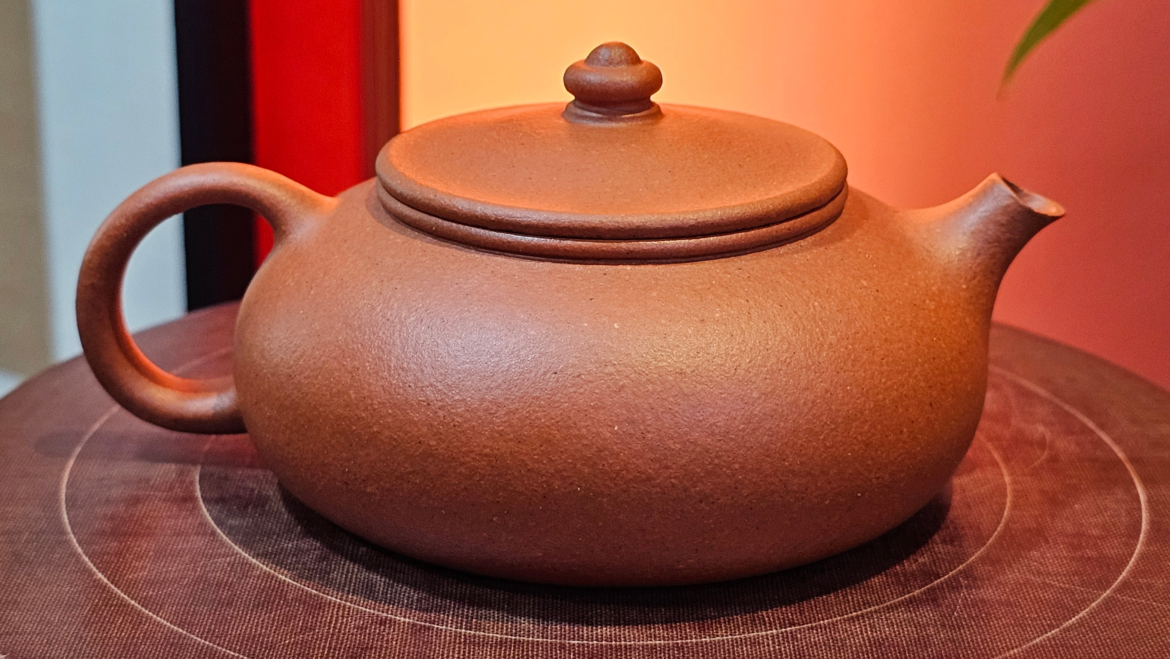 Han Jiang 寒江, 202.3ml, rare Zhu Sha 朱砂 (highest granularity form of ZhuNi), by Craftsman Gu Xiao Ming 顾小明 ~!Congratulations to Ms J.C., 1109hrs 12th August 2025, Los Angeles, CA!