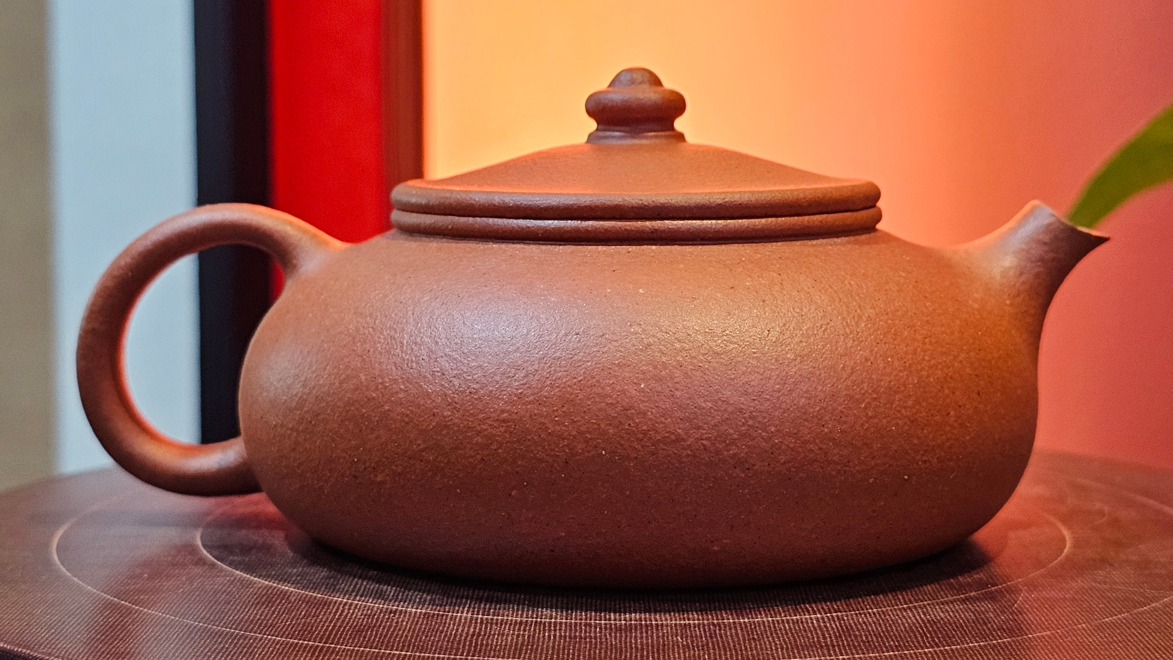 Han Jiang 寒江, 202.3ml, rare Zhu Sha 朱砂 (highest granularity form of ZhuNi), by Craftsman Gu Xiao Ming 顾小明 ~!Congratulations to Ms J.C., 1109hrs 12th August 2025, Los Angeles, CA!