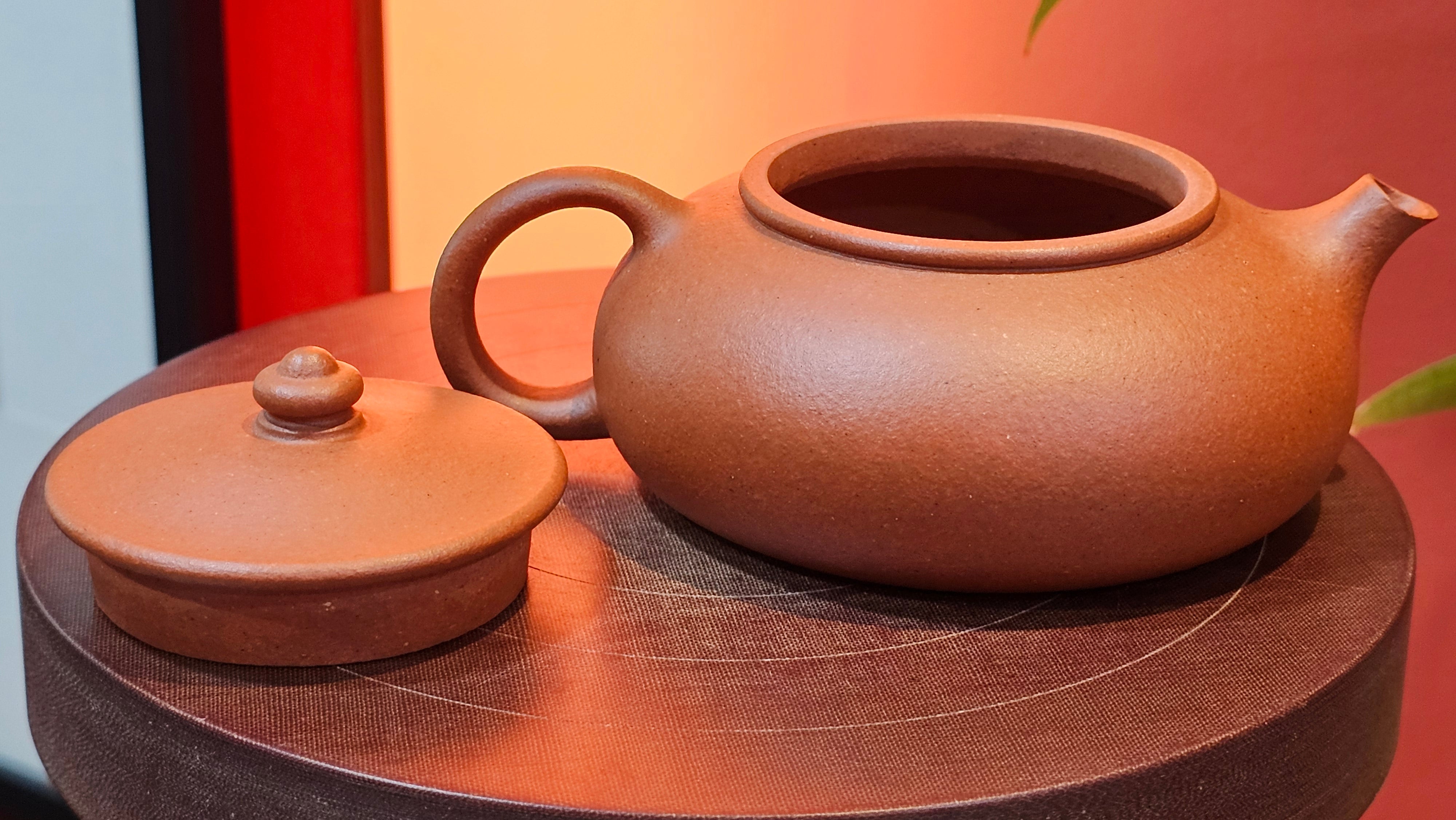 Han Jiang 寒江, 202.3ml, rare Zhu Sha 朱砂 (highest granularity form of ZhuNi), by Craftsman Gu Xiao Ming 顾小明 ~!Congratulations to Ms J.C., 1109hrs 12th August 2025, Los Angeles, CA!