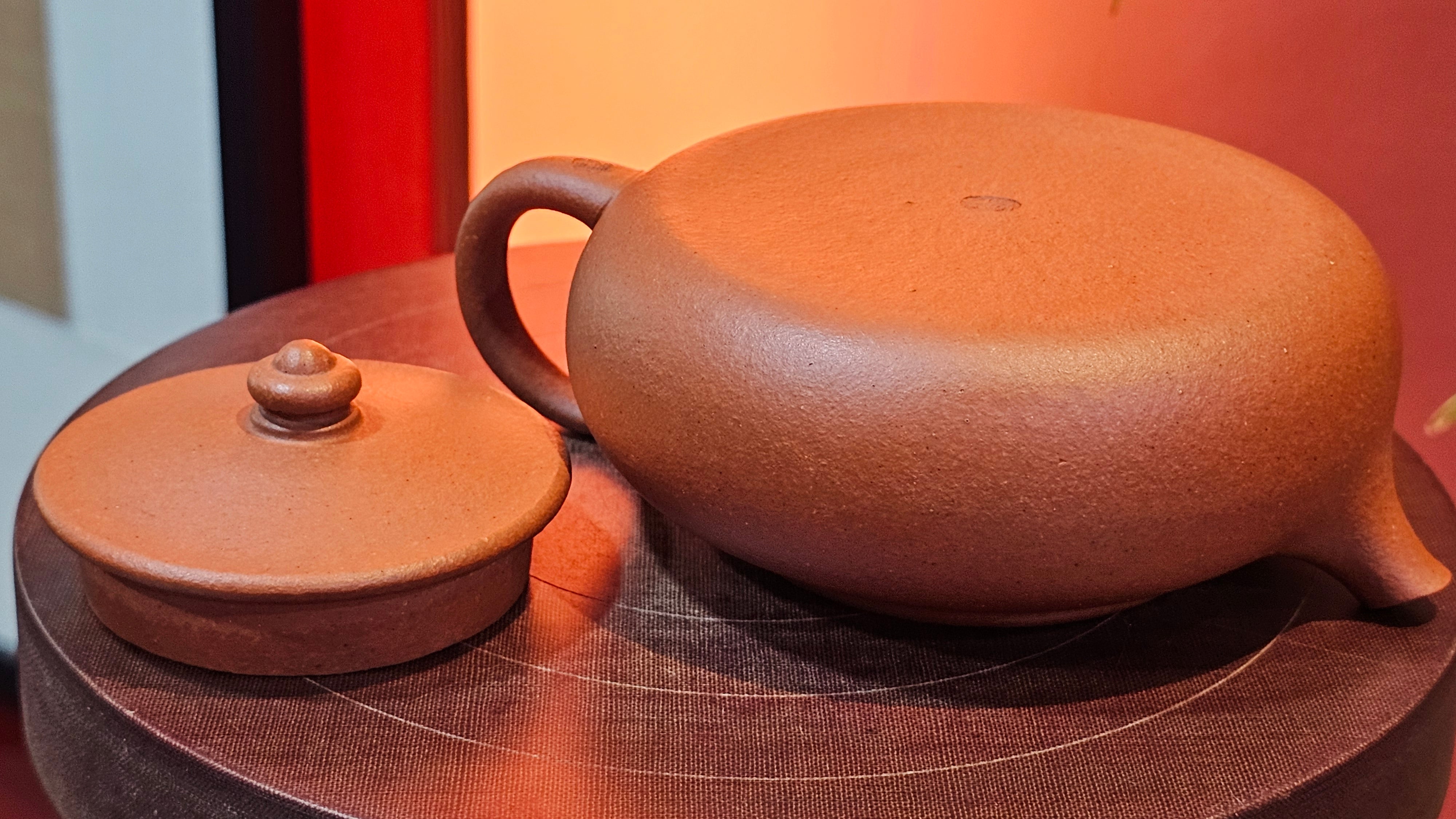 Han Jiang 寒江, 202.3ml, rare Zhu Sha 朱砂 (highest granularity form of ZhuNi), by Craftsman Gu Xiao Ming 顾小明 ~!Congratulations to Ms J.C., 1109hrs 12th August 2025, Los Angeles, CA!