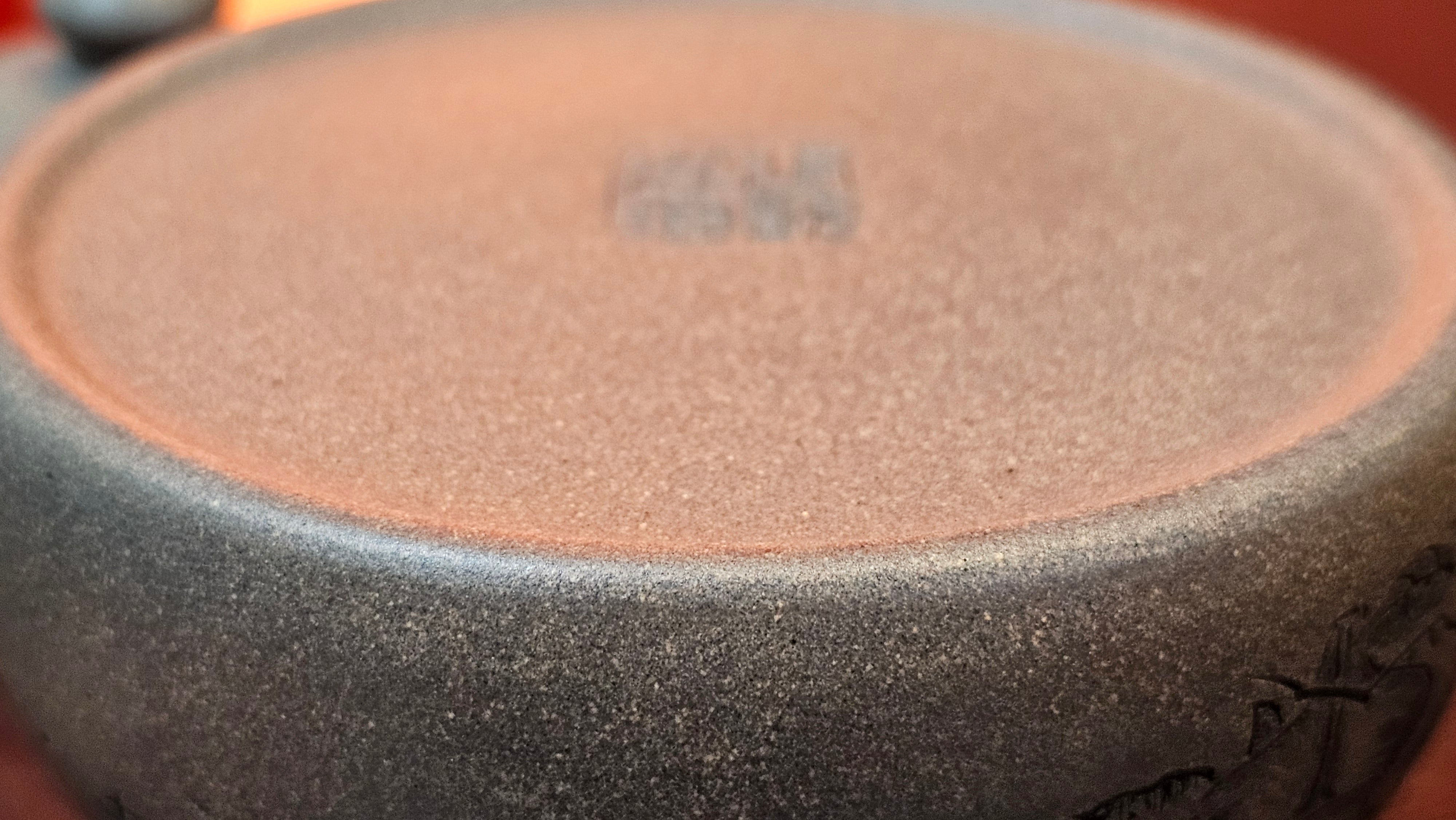 Ban Yue Hu《半月壶》~ "Half Moon Pot", 141.8ml, Qing Hui Duan 青灰段泥, by our Craftsman Zhang Huan 张欢, "Qing Gong Tu" 清供图 Engraving by Craftsman Nan Shan Lao Ren 南山老人 ~ Congratulations to!Mr T.A.! 2112hrs 12th August 2025, Samorin! Slovakia🇸🇰.