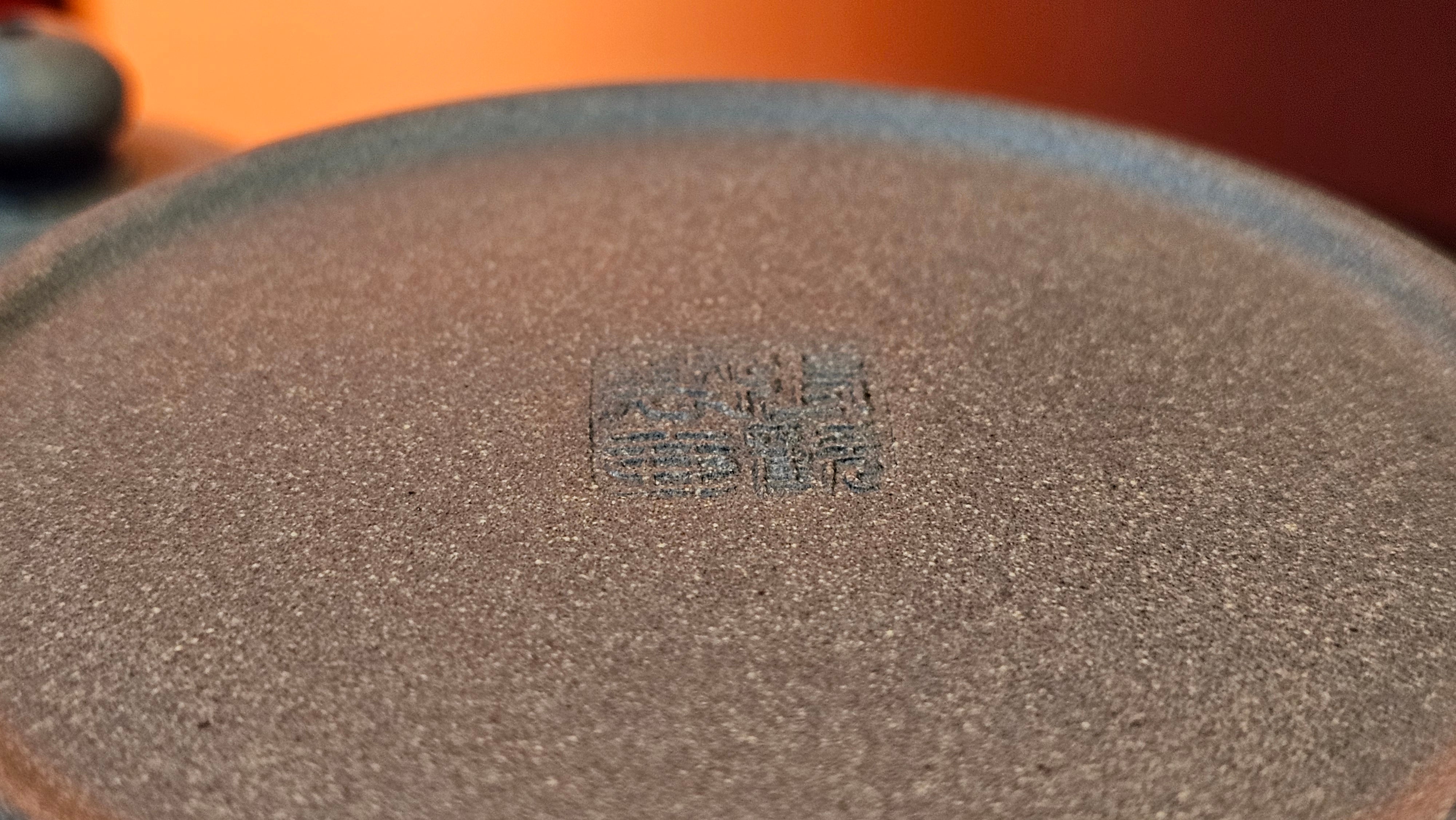 Ban Yue Hu《半月壶》~ "Half Moon Pot", 141.8ml, Qing Hui Duan 青灰段泥, by our Craftsman Zhang Huan 张欢, "Qing Gong Tu" 清供图 Engraving by Craftsman Nan Shan Lao Ren 南山老人 ~ Congratulations to!Mr T.A.! 2112hrs 12th August 2025, Samorin! Slovakia🇸🇰.