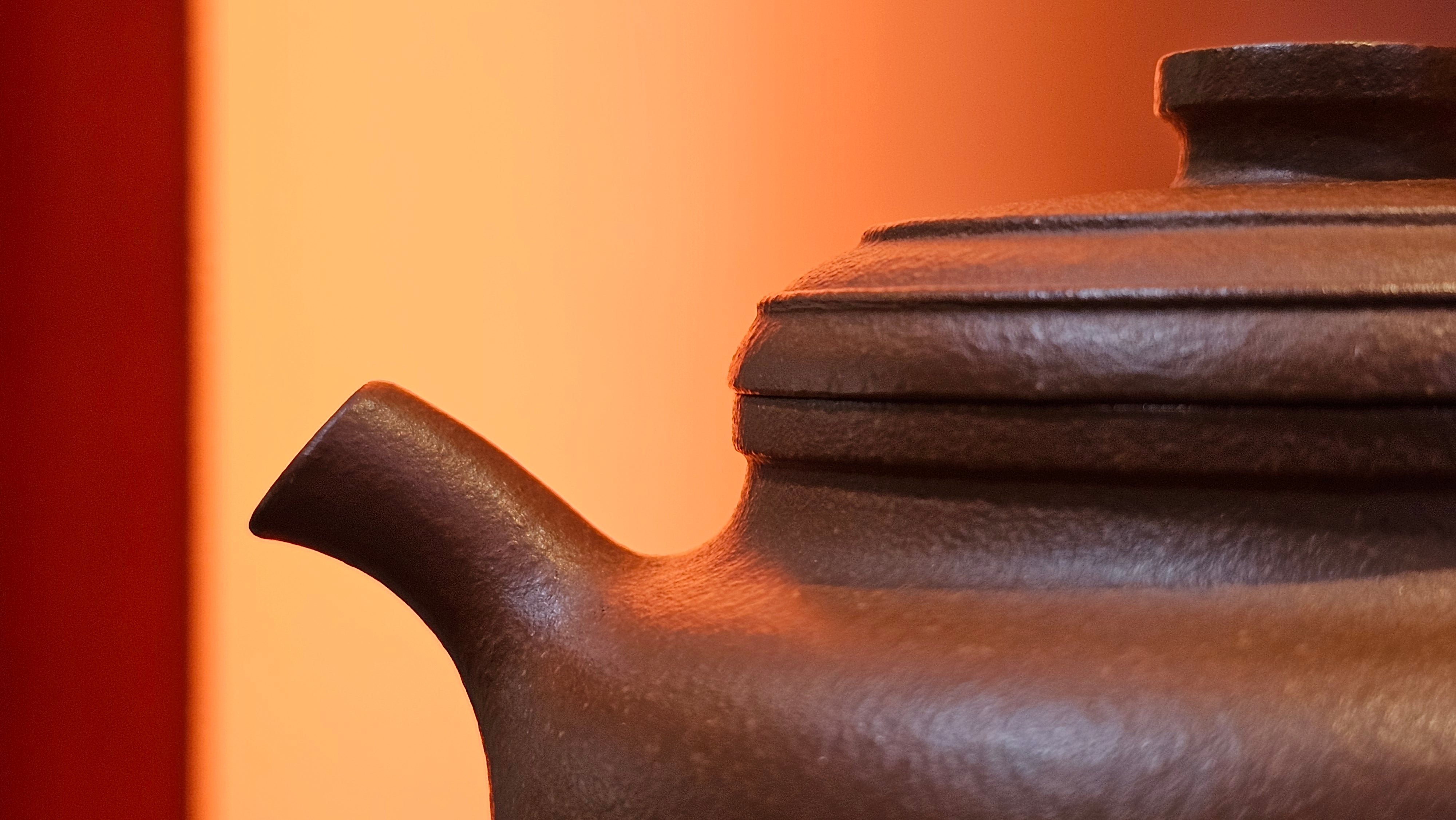 Song Jin Hu《颂金壶》, 151.5ml, Hong Jiang Po Ni 红降坡泥, by Craftsman Chen Gui Zhi 陈桂枝。(Red JiangPoNi rarer than Yellow JiangPoNi, XiaoMeiYao & ZhaoZhuang ZhuNi) ~ Congratulations to!Tea Sommr A.M., 1238hrs 16th August 2025, Padua, Italy🇮🇹!