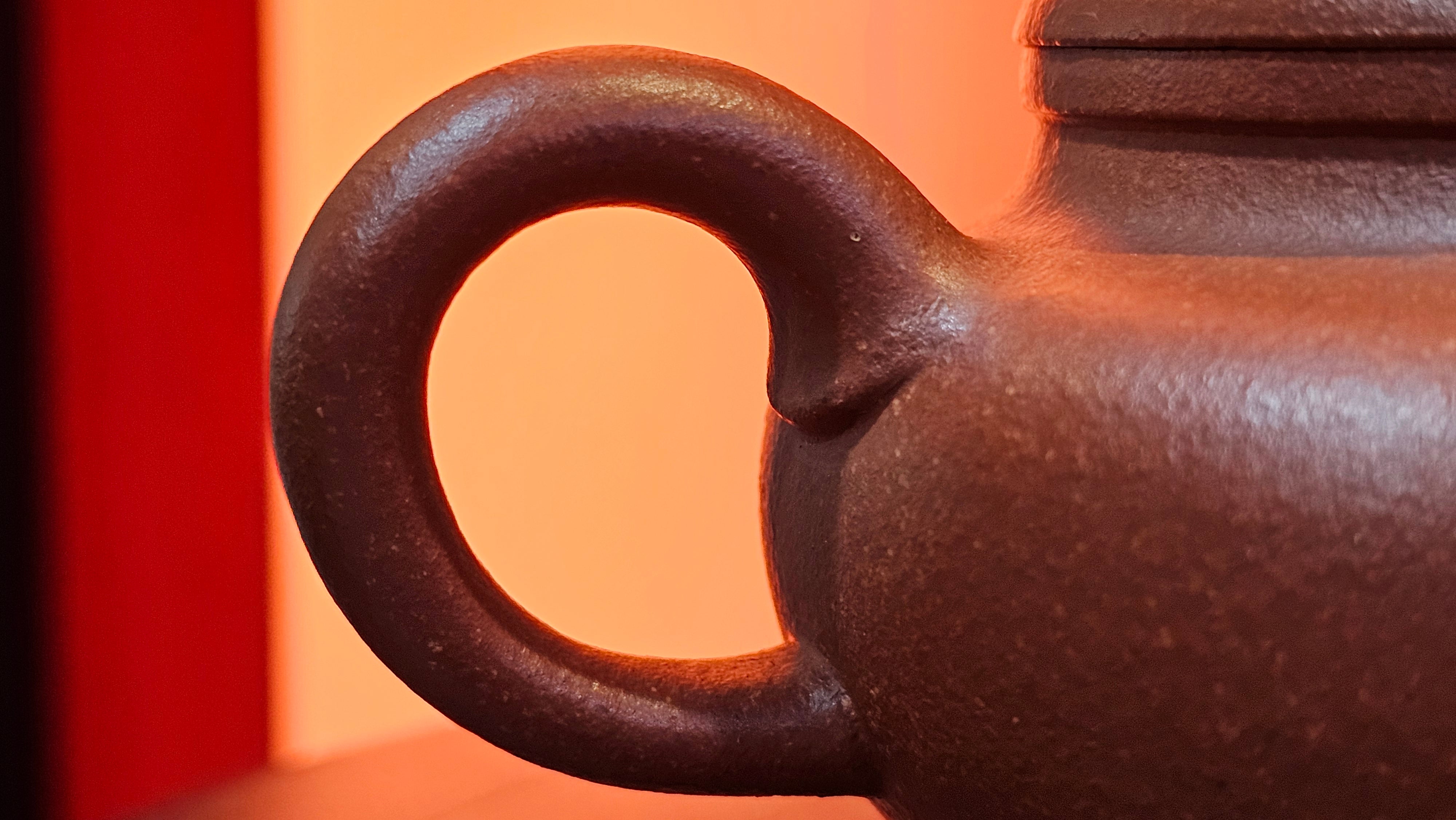 Song Jin Hu《颂金壶》, 151.5ml, Hong Jiang Po Ni 红降坡泥, by Craftsman Chen Gui Zhi 陈桂枝。(Red JiangPoNi rarer than Yellow JiangPoNi, XiaoMeiYao & ZhaoZhuang ZhuNi) ~ Congratulations to!Tea Sommr A.M., 1238hrs 16th August 2025, Padua, Italy🇮🇹!