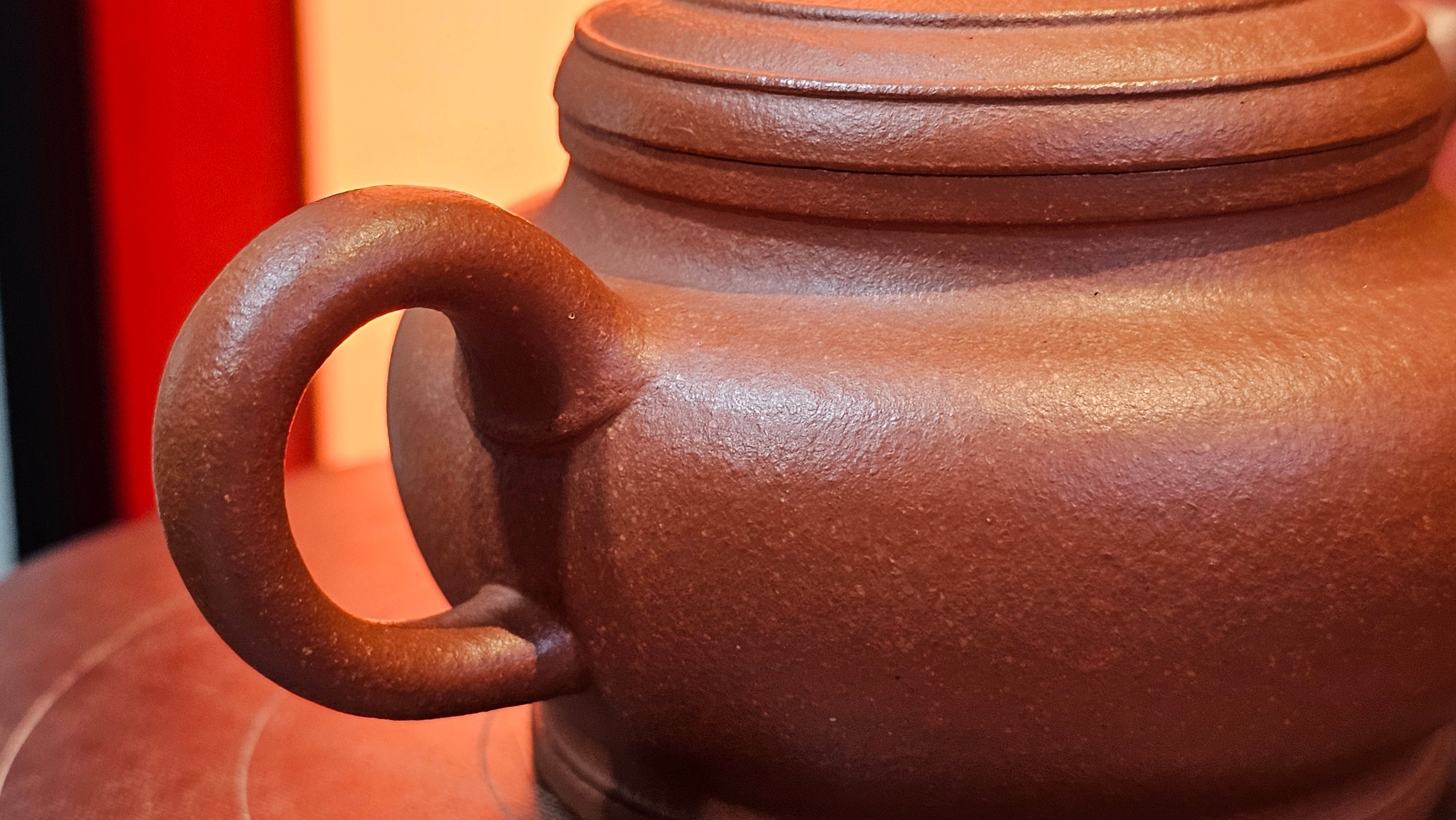 Song Jin Hu《颂金壶》, 151.5ml, Hong Jiang Po Ni 红降坡泥, by Craftsman Chen Gui Zhi 陈桂枝。(Red JiangPoNi rarer than Yellow JiangPoNi, XiaoMeiYao & ZhaoZhuang ZhuNi) ~ Congratulations to!Tea Sommr A.M., 1238hrs 16th August 2025, Padua, Italy🇮🇹!