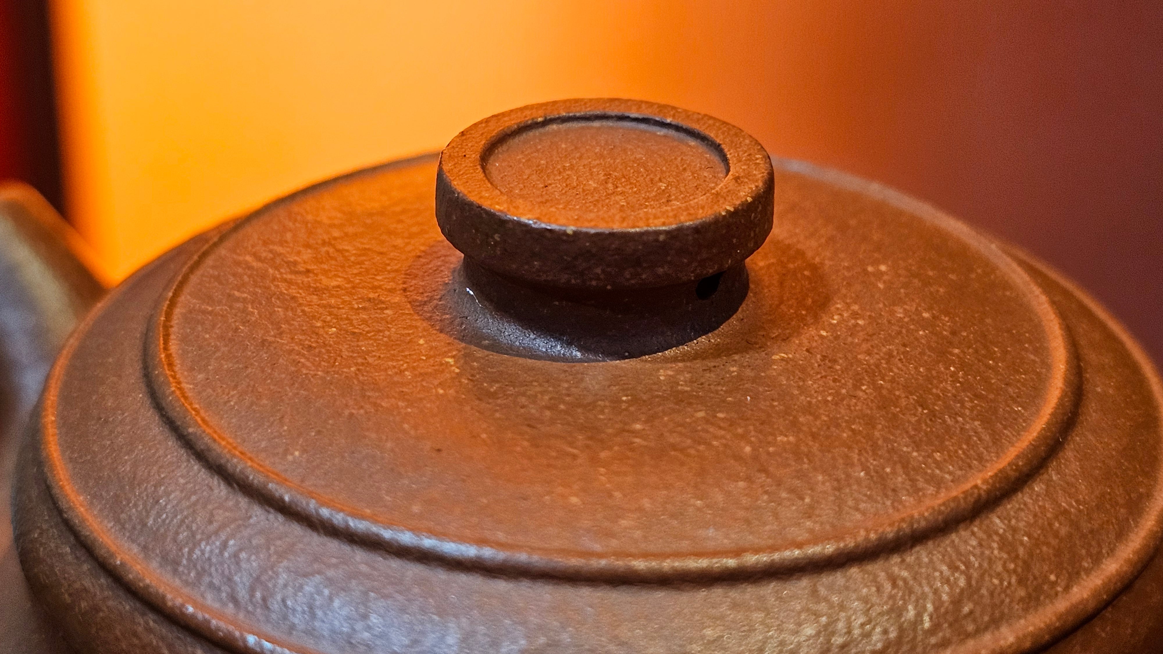 Song Jin Hu《颂金壶》, 151.5ml, Hong Jiang Po Ni 红降坡泥, by Craftsman Chen Gui Zhi 陈桂枝。(Red JiangPoNi rarer than Yellow JiangPoNi, XiaoMeiYao & ZhaoZhuang ZhuNi) ~ Congratulations to!Tea Sommr A.M., 1238hrs 16th August 2025, Padua, Italy🇮🇹!