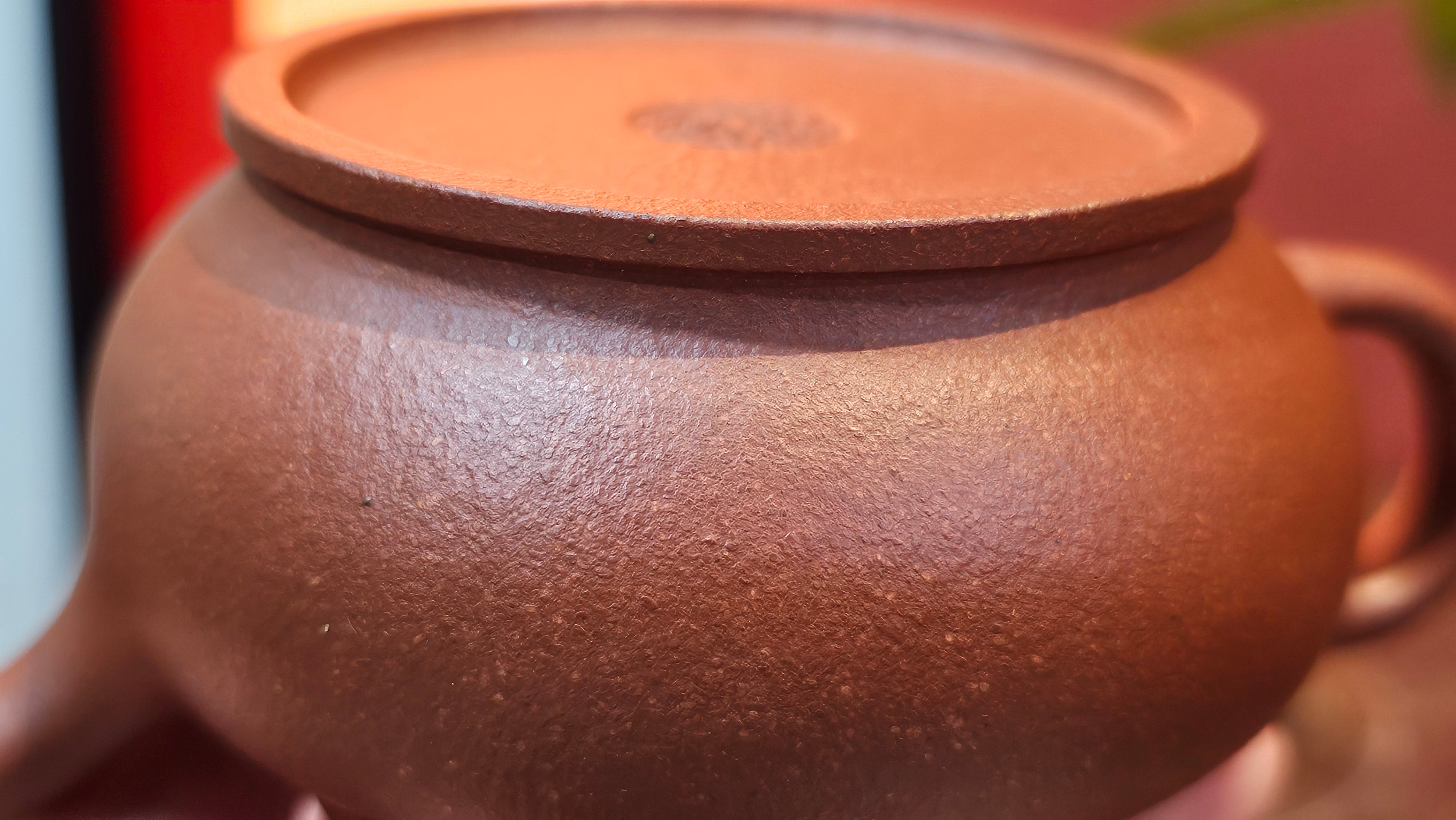 Song Jin Hu《颂金壶》, 151.5ml, Hong Jiang Po Ni 红降坡泥, by Craftsman Chen Gui Zhi 陈桂枝。(Red JiangPoNi rarer than Yellow JiangPoNi, XiaoMeiYao & ZhaoZhuang ZhuNi) ~ Congratulations to!Tea Sommr A.M., 1238hrs 16th August 2025, Padua, Italy🇮🇹!