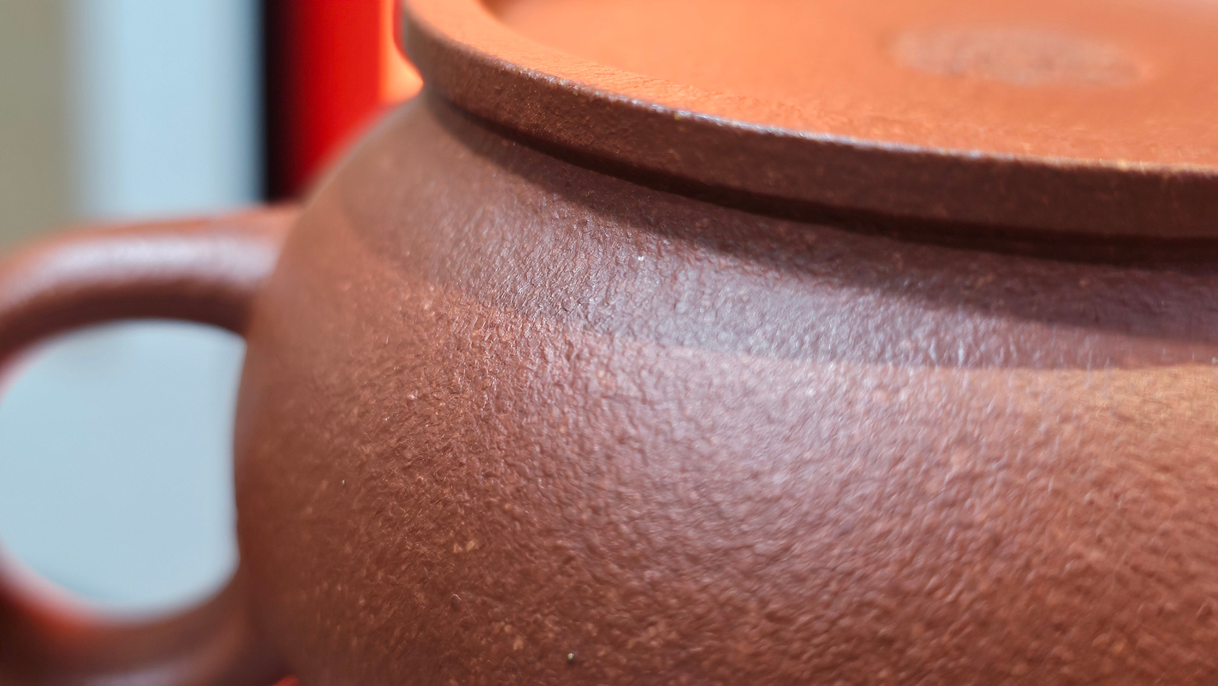 Song Jin Hu《颂金壶》, 151.5ml, Hong Jiang Po Ni 红降坡泥, by Craftsman Chen Gui Zhi 陈桂枝。(Red JiangPoNi rarer than Yellow JiangPoNi, XiaoMeiYao & ZhaoZhuang ZhuNi) ~ Congratulations to!Tea Sommr A.M., 1238hrs 16th August 2025, Padua, Italy🇮🇹!