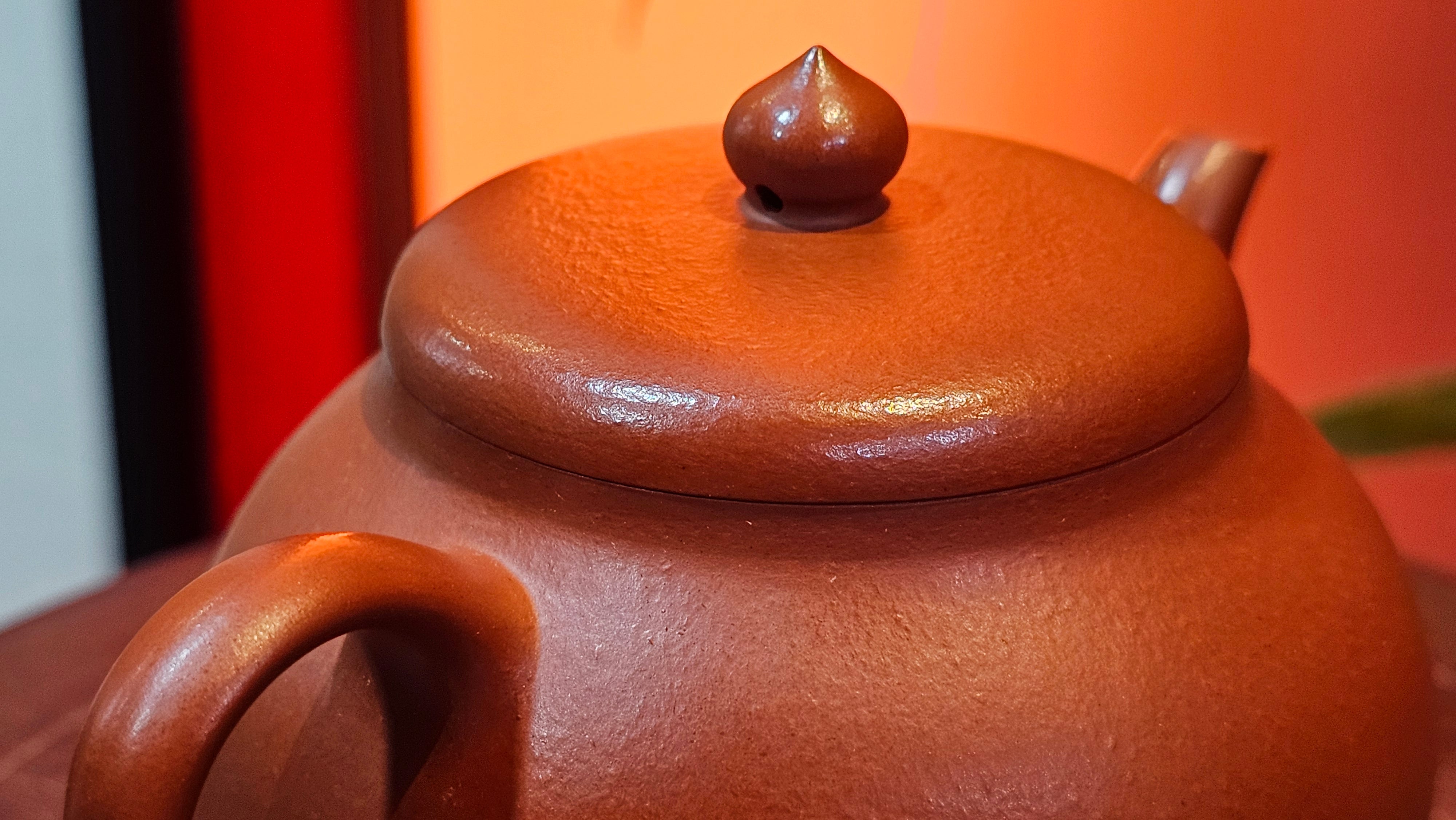 Yi Pin Hu, 252.3ml (largish), Xiao Mei Yao Zhu Ni 小煤窑朱泥,  by Craftsman Chen Yue Fei 陈跃飞 ~ Congratulations to!Mr J.G., 1059hrs 18th August 2025, Invergowrie, Australia🇦🇺!