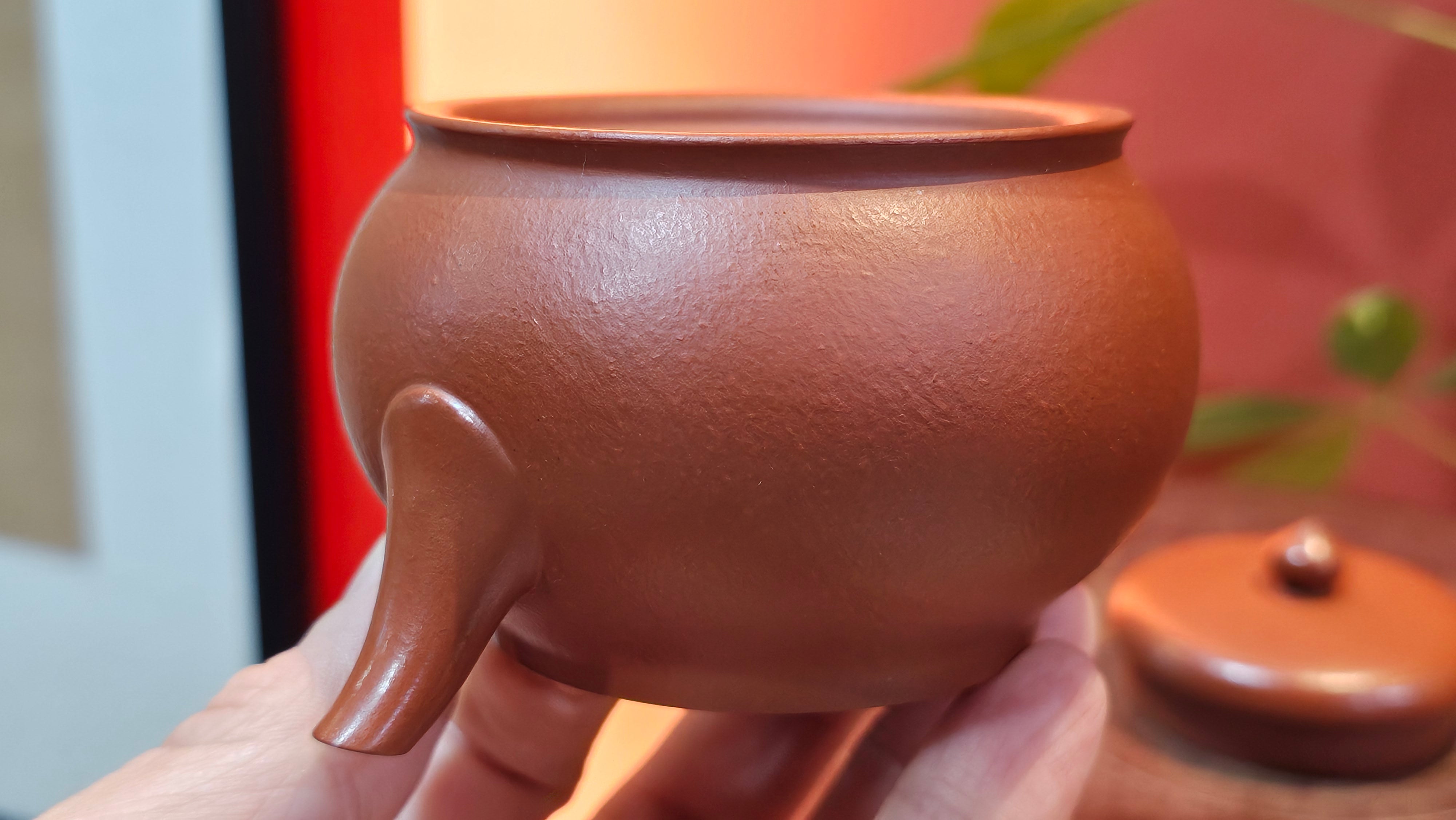 Yi Pin Hu, 252.3ml (largish), Xiao Mei Yao Zhu Ni 小煤窑朱泥,  by Craftsman Chen Yue Fei 陈跃飞 ~ Congratulations to!Mr J.G., 1059hrs 18th August 2025, Invergowrie, Australia🇦🇺!