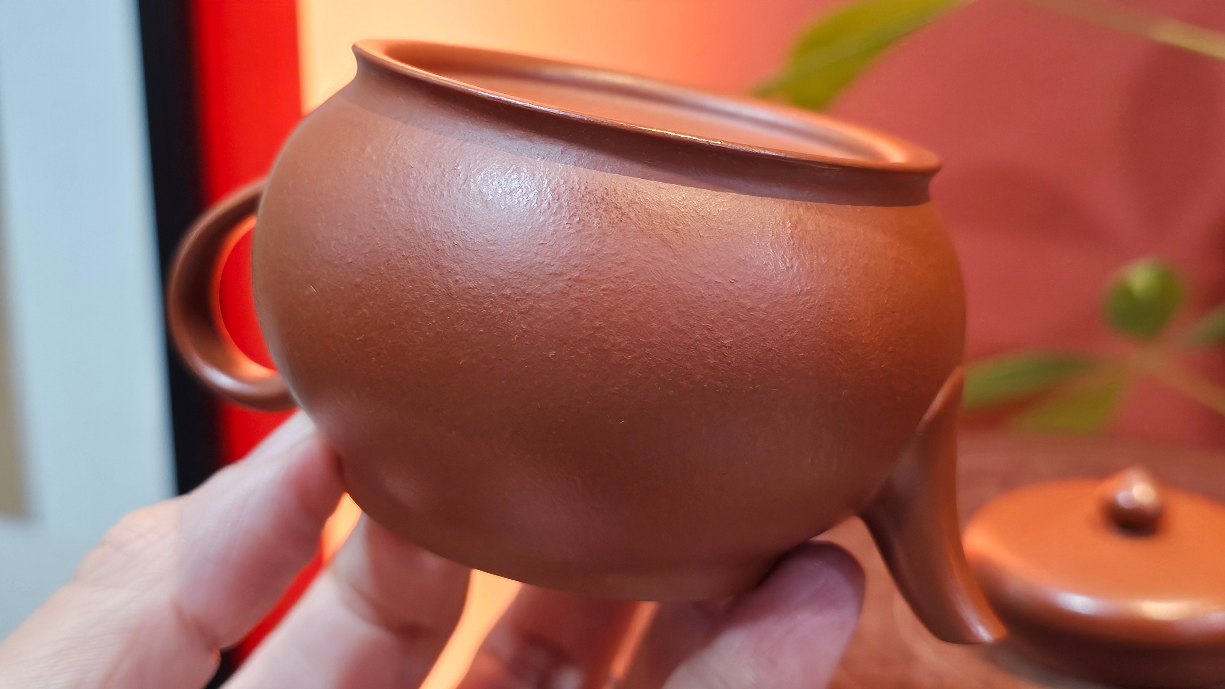 Yi Pin Hu, 252.3ml (largish), Xiao Mei Yao Zhu Ni 小煤窑朱泥,  by Craftsman Chen Yue Fei 陈跃飞 ~ Congratulations to!Mr J.G., 1059hrs 18th August 2025, Invergowrie, Australia🇦🇺!