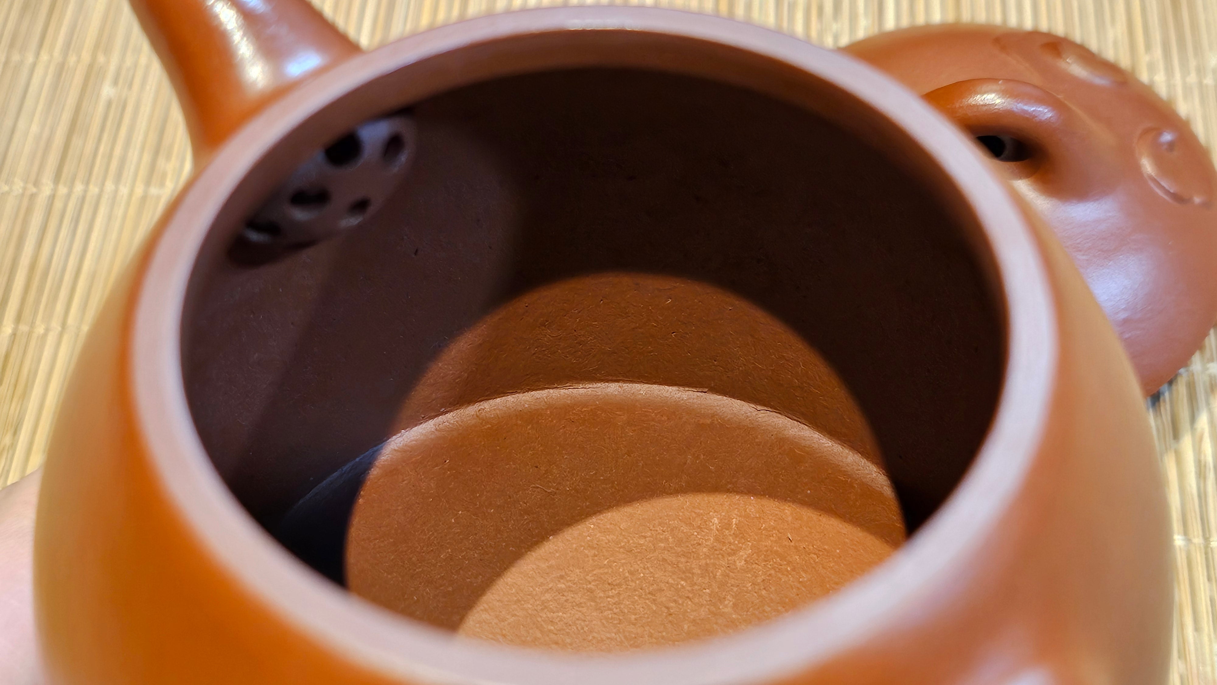 Qin Quan 秦权, with Oriental Clouds Embellishments 云朵贴花工艺, 191.6ml, Xiao Mei Yao Zhu Ni , by Craftsman Chen Yue Fei 陈跃飞 ~ Congratulations to!Ms J.C., 1109hrs 12th August 2025, Los Angeles, CA!