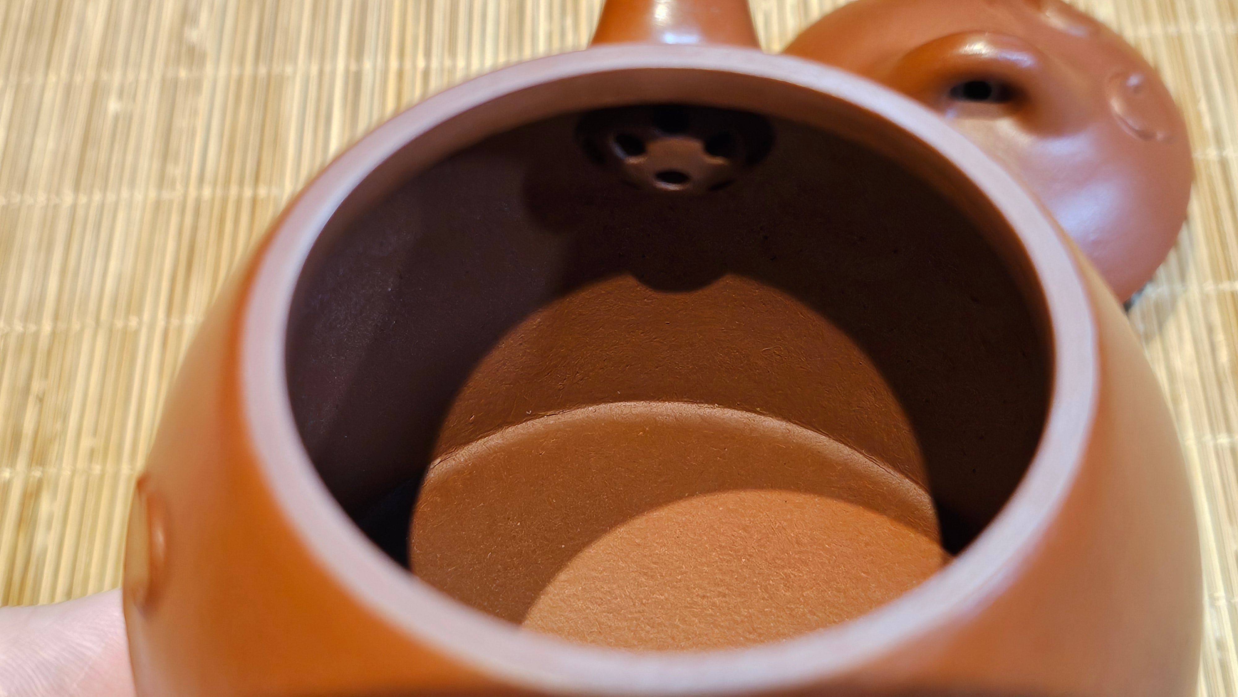 Qin Quan 秦权, with Oriental Clouds Embellishments 云朵贴花工艺, 191.6ml, Xiao Mei Yao Zhu Ni , by Craftsman Chen Yue Fei 陈跃飞 ~ Congratulations to!Ms J.C., 1109hrs 12th August 2025, Los Angeles, CA!