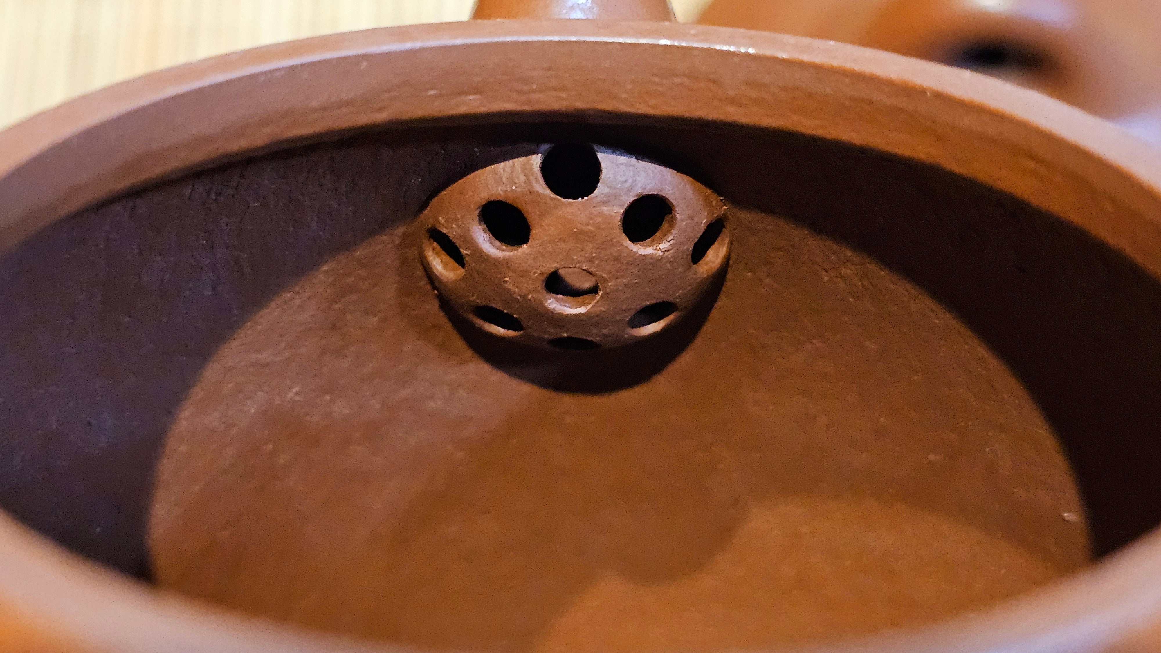 Qin Quan 秦权, with Oriental Clouds Embellishments 云朵贴花工艺, 191.6ml, Xiao Mei Yao Zhu Ni , by Craftsman Chen Yue Fei 陈跃飞 ~ Congratulations to!Ms J.C., 1109hrs 12th August 2025, Los Angeles, CA!