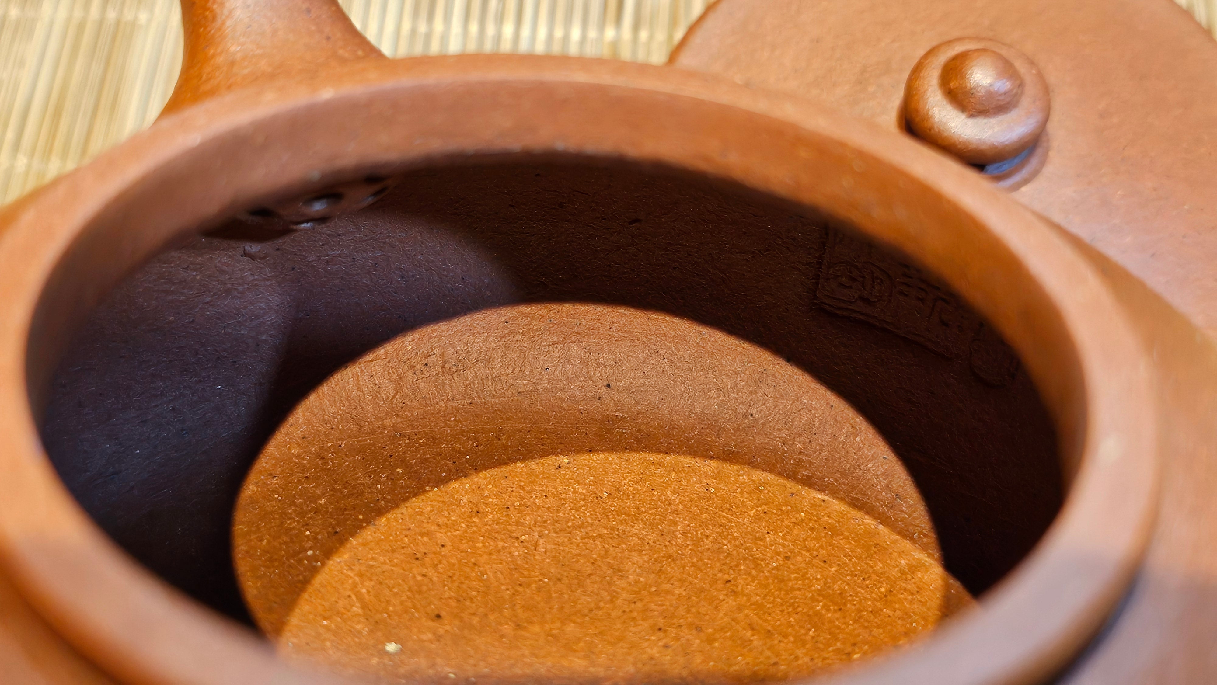 Han Jiang 寒江, 202.3ml, rare Zhu Sha 朱砂 (highest granularity form of ZhuNi), by Craftsman Gu Xiao Ming 顾小明 ~!Congratulations to Ms J.C., 1109hrs 12th August 2025, Los Angeles, CA!