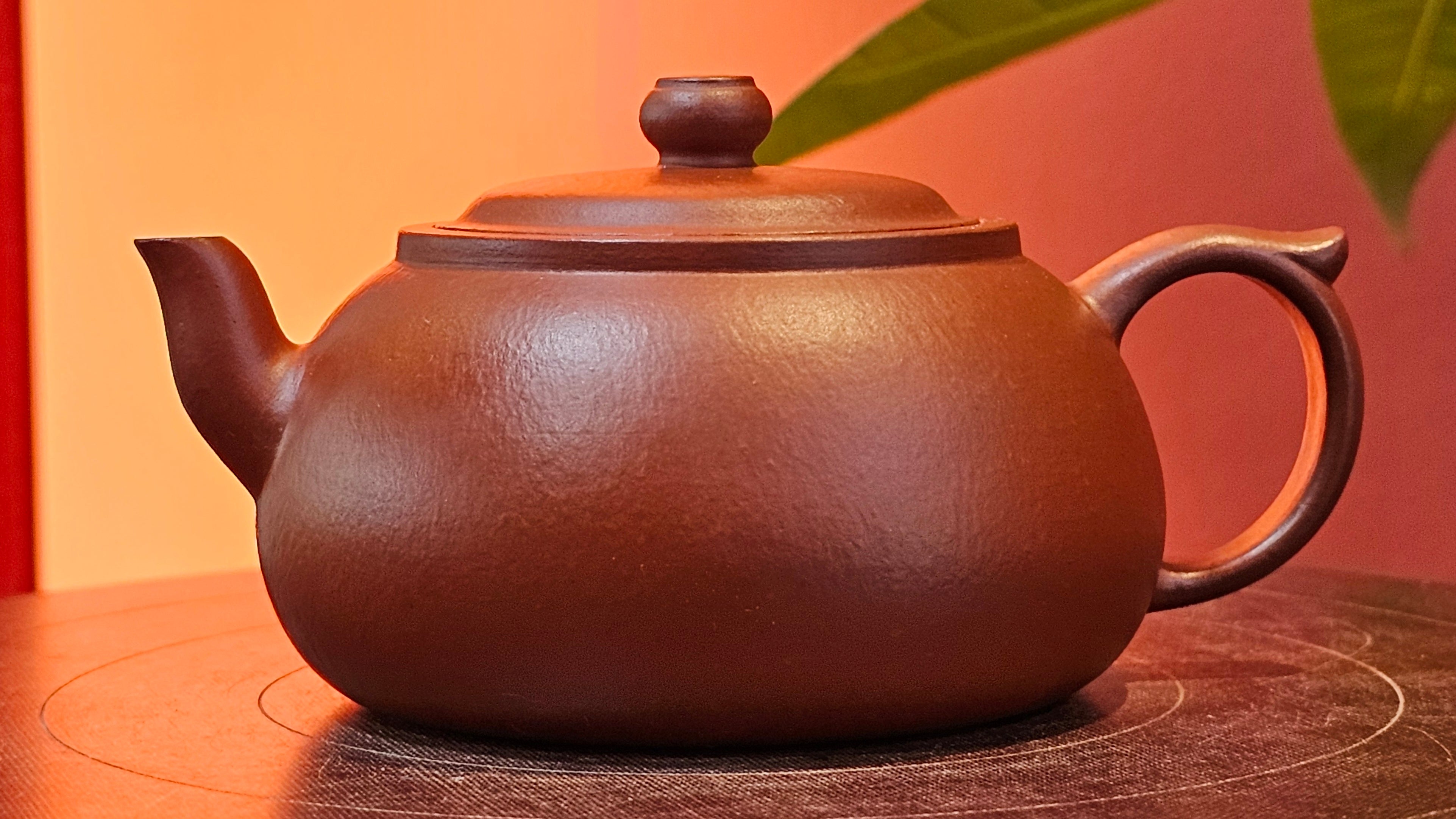 Guan Bo 观博, 97.3ml, Xiao Mei Yao Zhu Ni 小煤窑朱泥 by our Collaborative Craftsman Zhai Yi Yao 翟一耀 ~ Congratulations to Mr D.! 1106hrs 13th August 2025! Baldwin Park! CA.