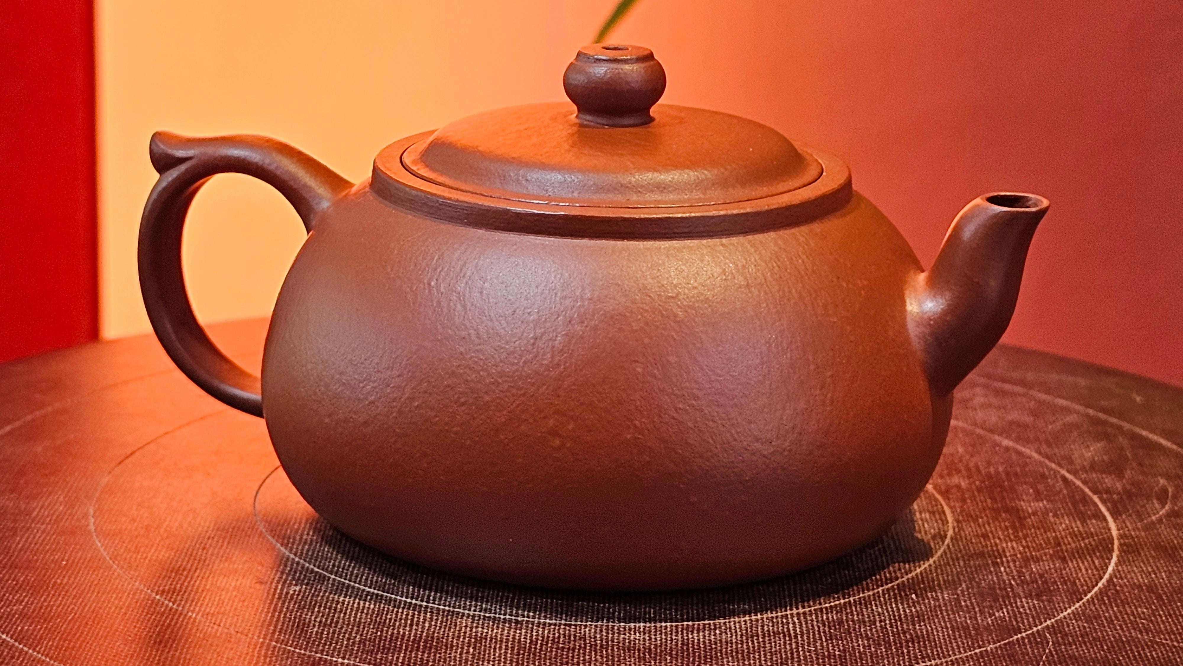 Guan Bo 观博, 97.3ml, Xiao Mei Yao Zhu Ni 小煤窑朱泥 by our Collaborative Craftsman Zhai Yi Yao 翟一耀 ~ Congratulations to Mr D.! 1106hrs 13th August 2025! Baldwin Park! CA.