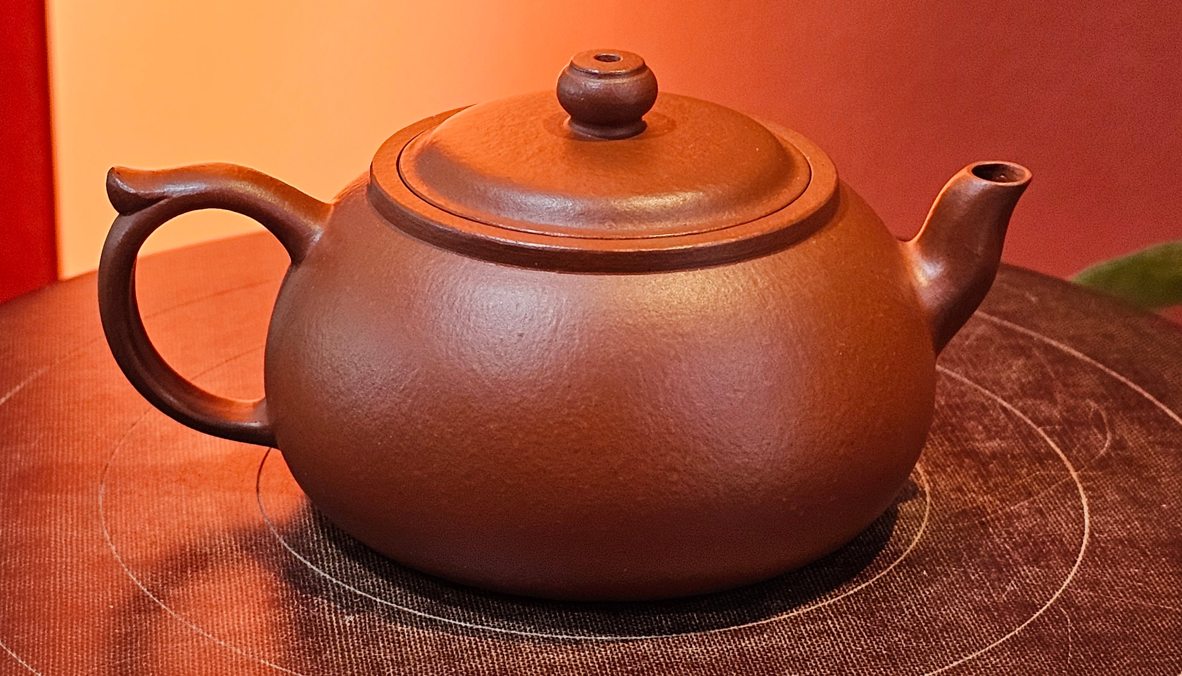 Guan Bo 观博, 97.3ml, Xiao Mei Yao Zhu Ni 小煤窑朱泥 by our Collaborative Craftsman Zhai Yi Yao 翟一耀 ~ Congratulations to Mr D.! 1106hrs 13th August 2025! Baldwin Park! CA.